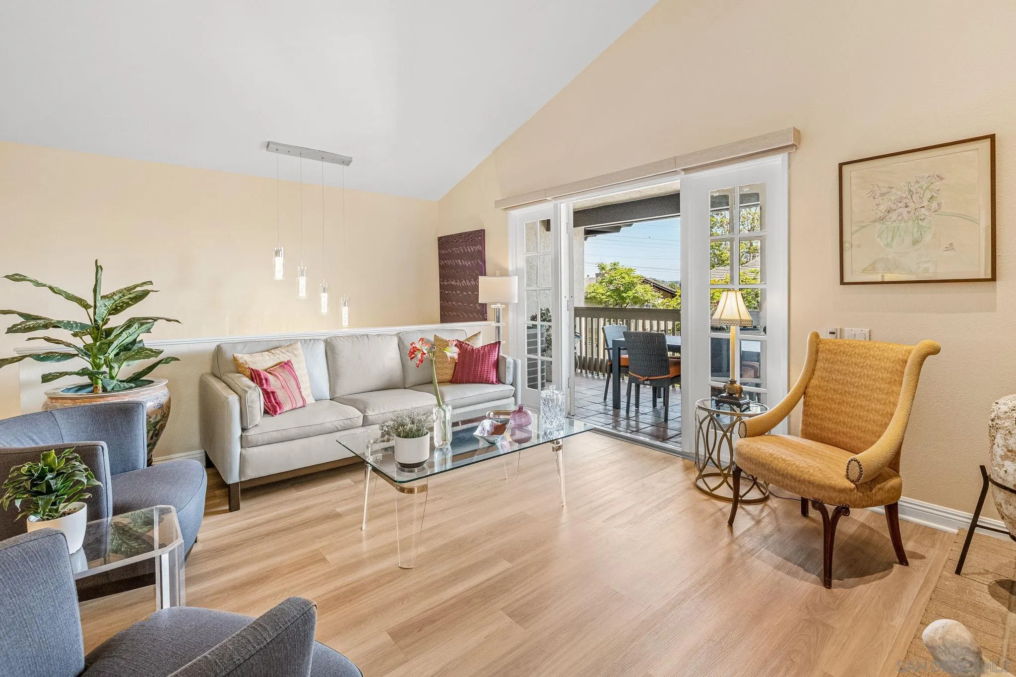 https://cdn.realtyfeed.com/cdn/127/250037255/455776ab32f8cd71b1cdaf3736a4b0d1.webp