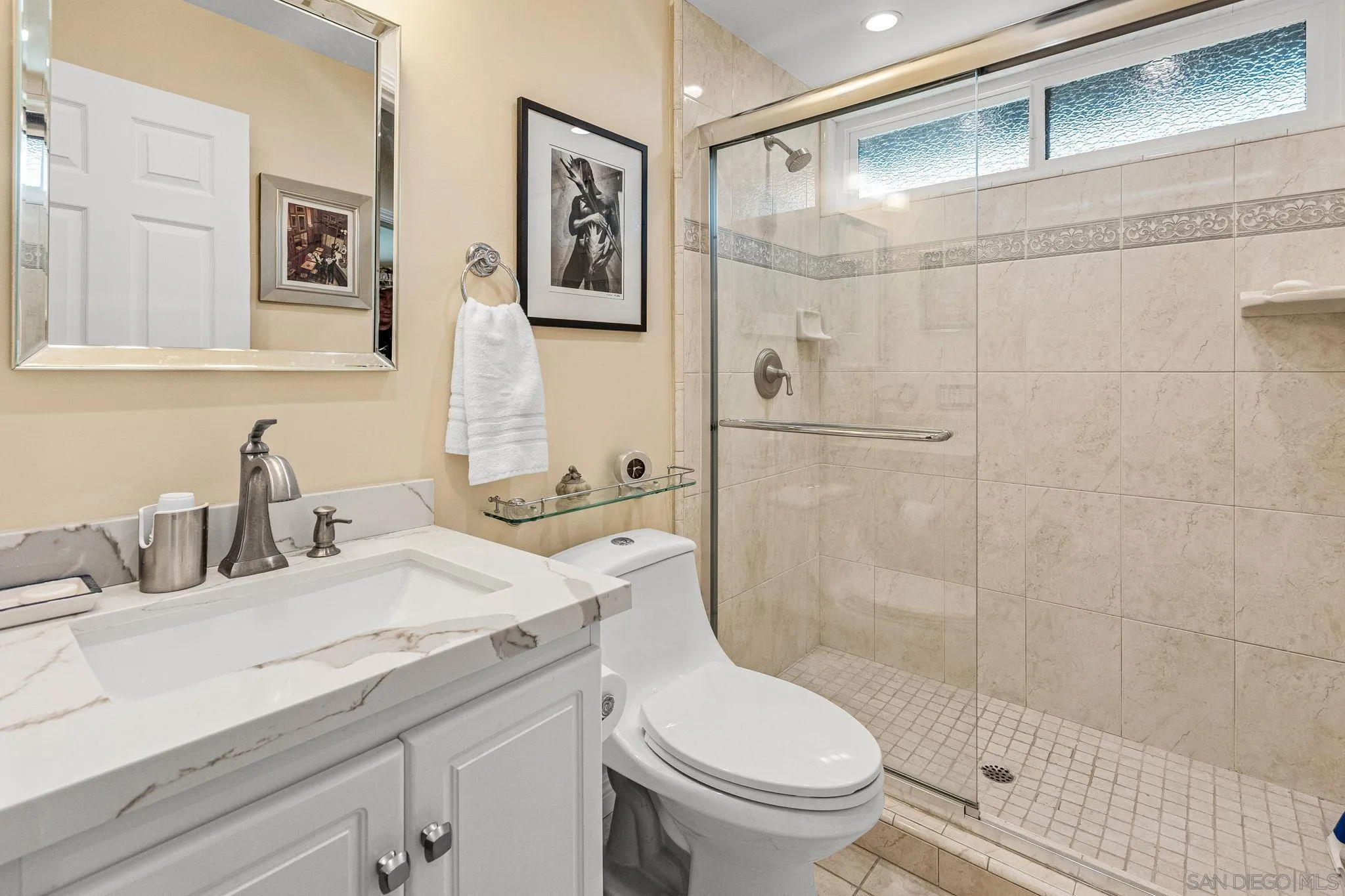 https://cdn.realtyfeed.com/cdn/127/250037255/fc147b931b9cb02f5e9b309d7ae7cdbb.webp