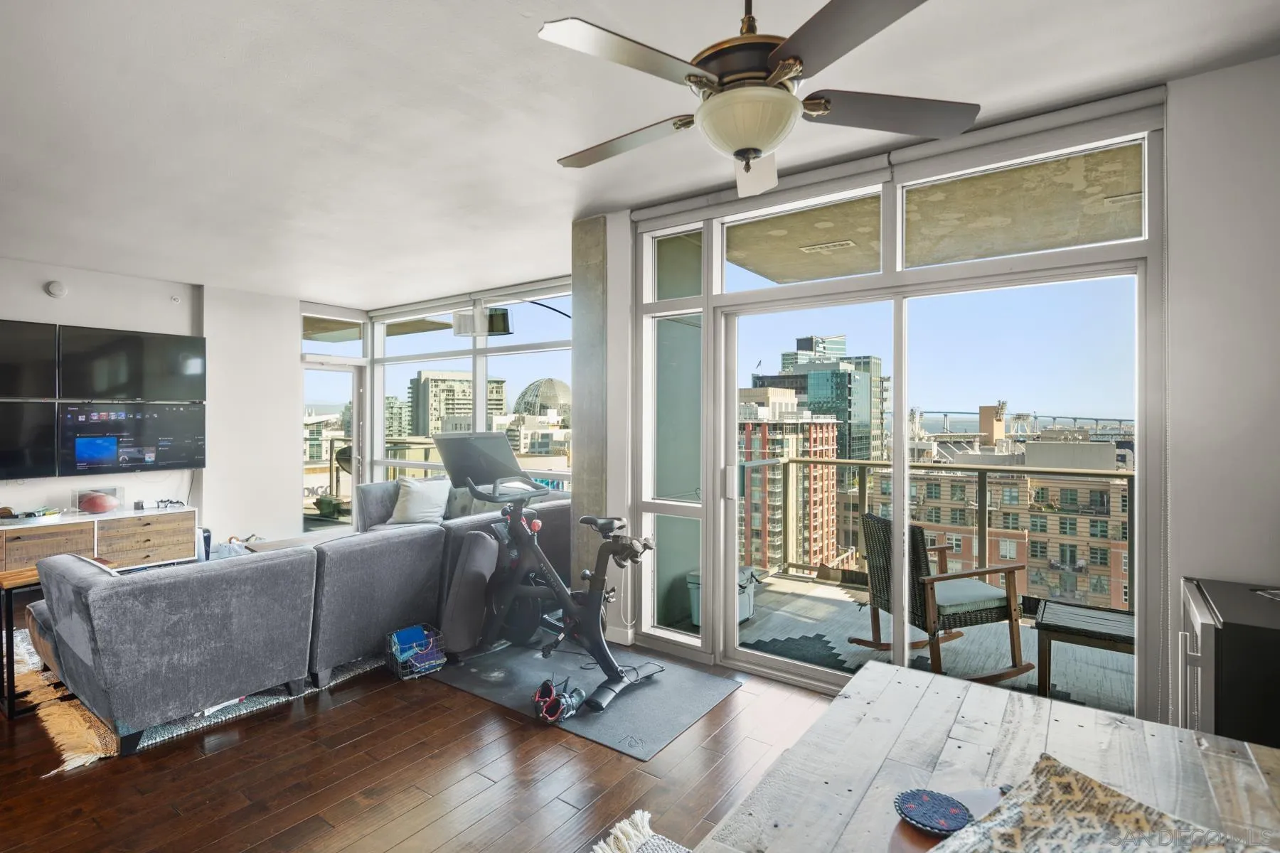 https://cdn.realtyfeed.com/cdn/127/250037256/456259f1002d30d0028bcb6a3ceca228.webp