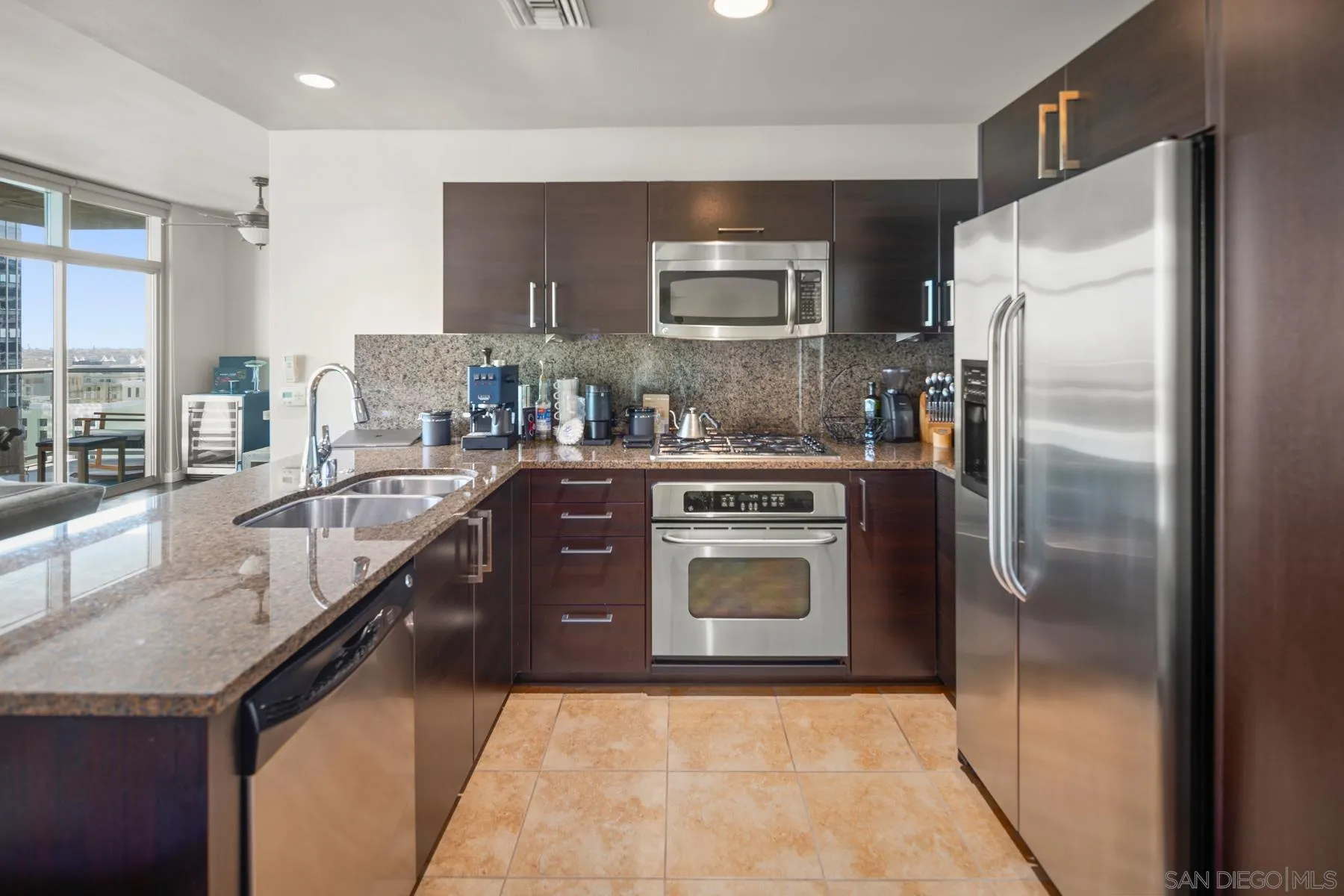 https://cdn.realtyfeed.com/cdn/127/250037256/9eb9a672347be39ab86fae43c65f04c2.webp