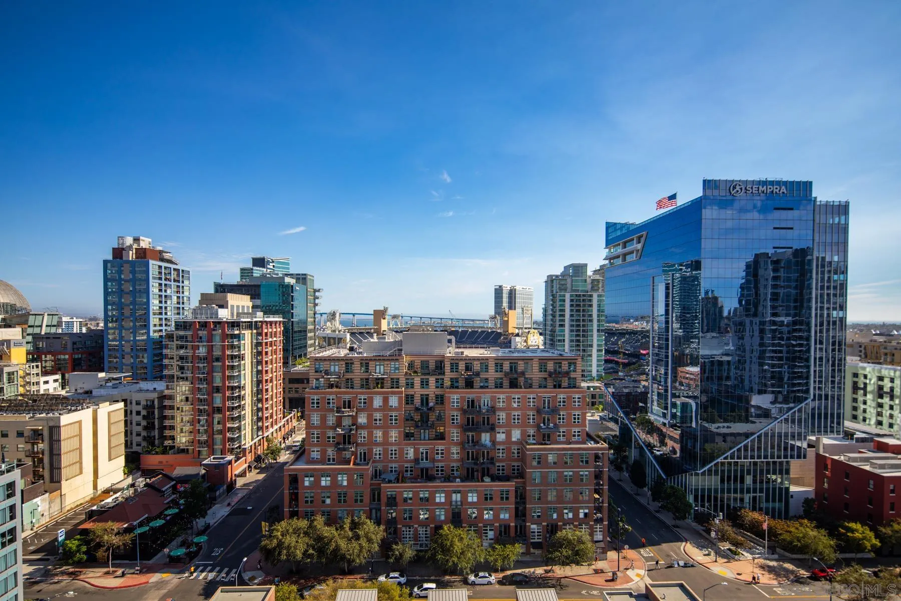 https://cdn.realtyfeed.com/cdn/127/250037256/e02f6608402937664847fefb23a45e80.webp