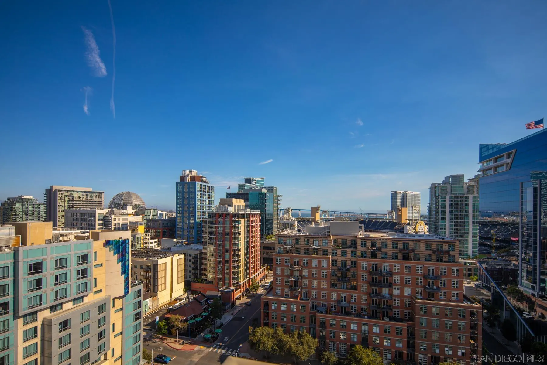 https://cdn.realtyfeed.com/cdn/127/250037256/f7ed47e8cd1264f59bb516b260c50354.webp