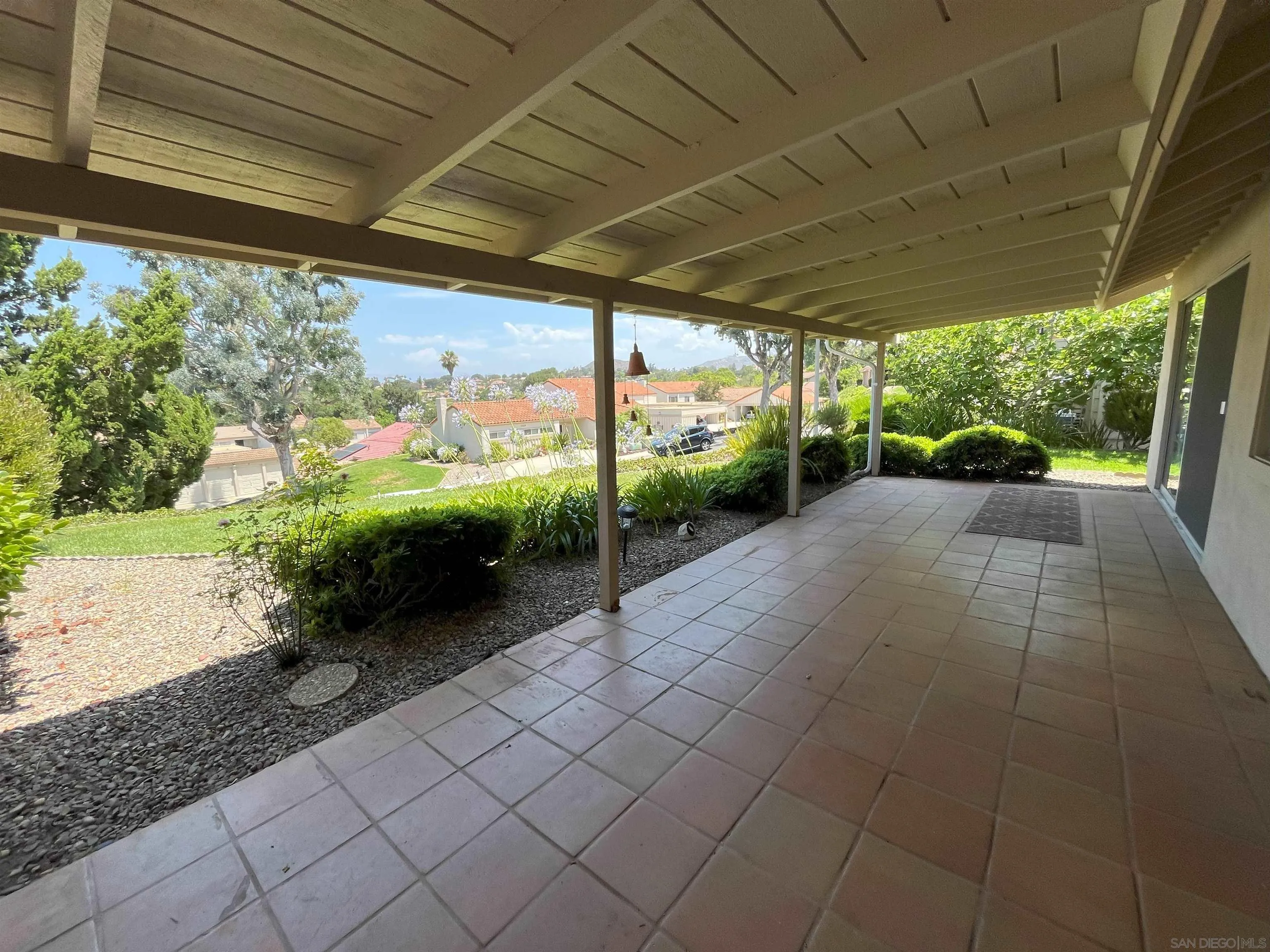 https://cdn.realtyfeed.com/cdn/127/250037257/416ec52adf19c6d9ae874d6466480de3.webp