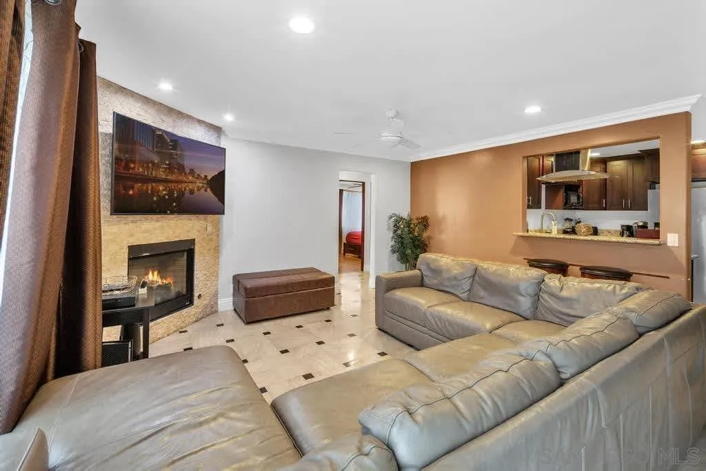 https://cdn.realtyfeed.com/cdn/127/250037258/6e5432a286a0b9c208cc52e934d6a5be.webp