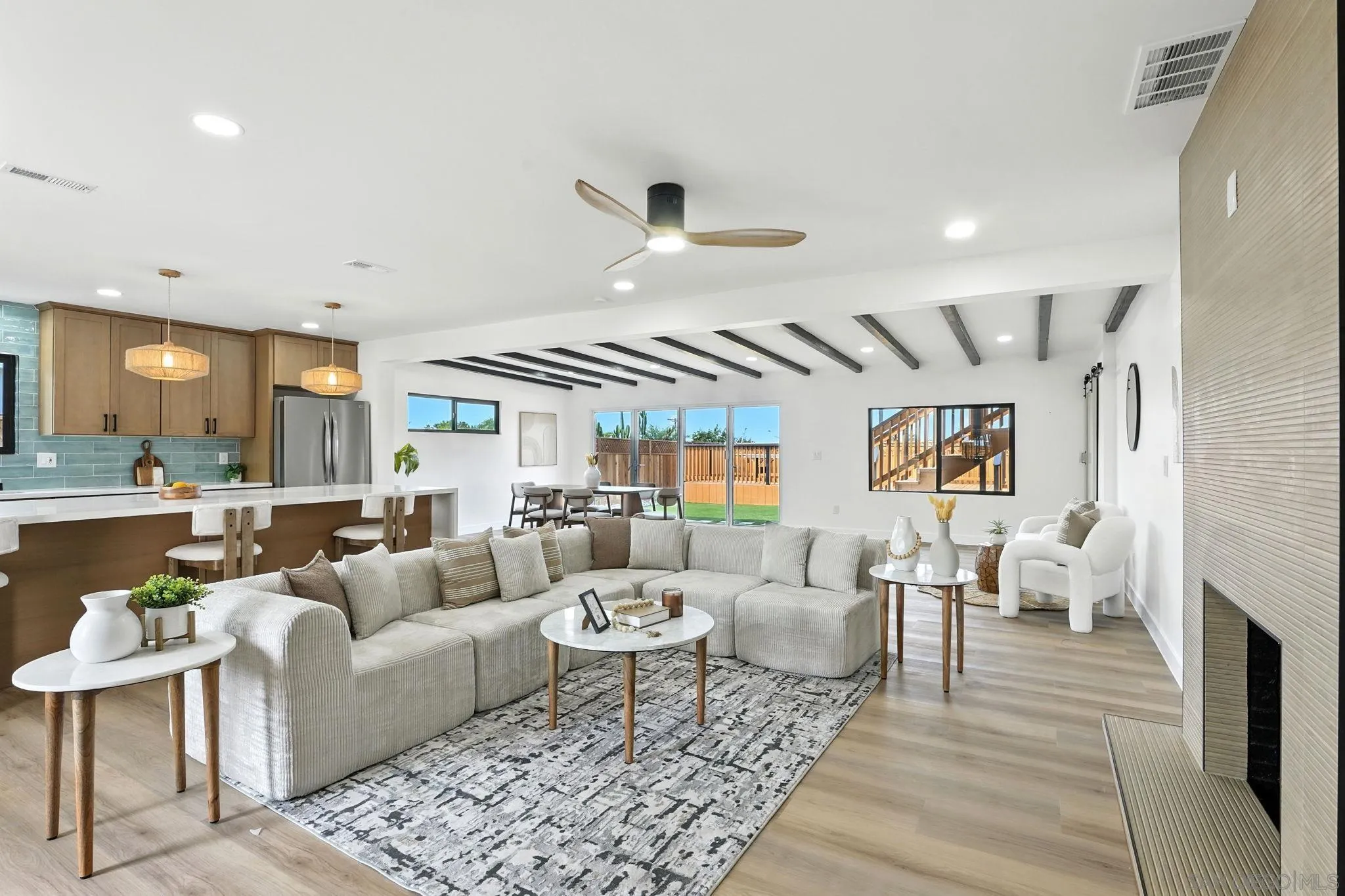 https://cdn.realtyfeed.com/cdn/127/250037265/22e4acd132cefa21cf8e1aa117d6cec5.webp