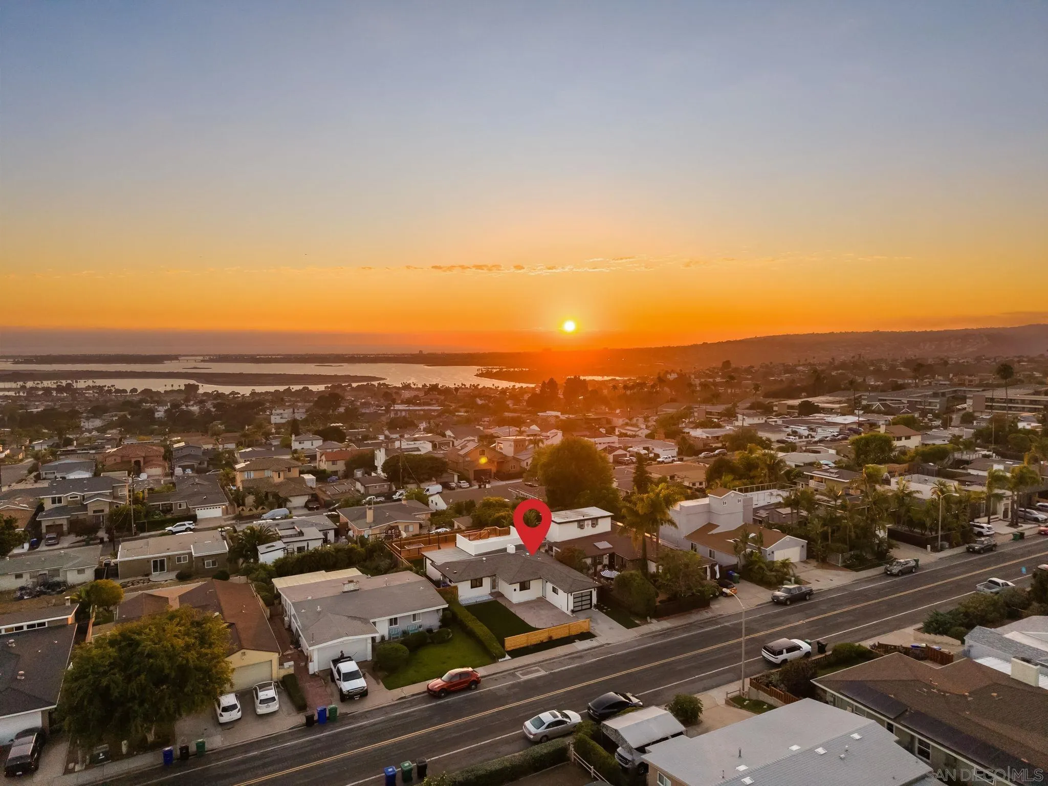https://cdn.realtyfeed.com/cdn/127/250037265/2e62241cab391a23a04c2fd339eb9ee4.webp