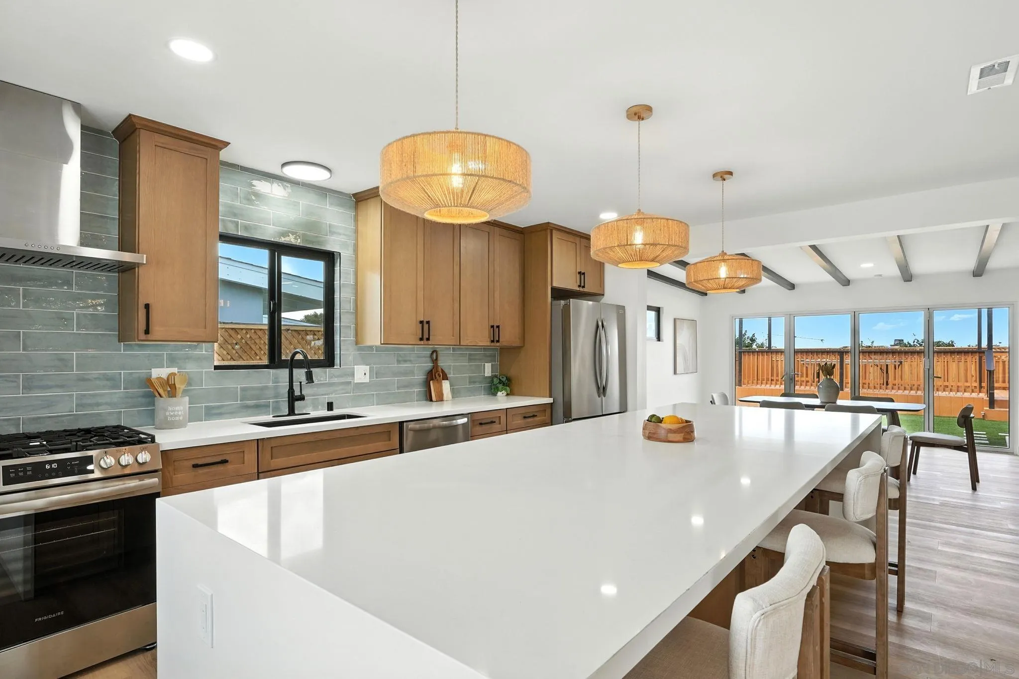 https://cdn.realtyfeed.com/cdn/127/250037265/5f4a1509e4edddb588fb30edbf1d6af2.webp