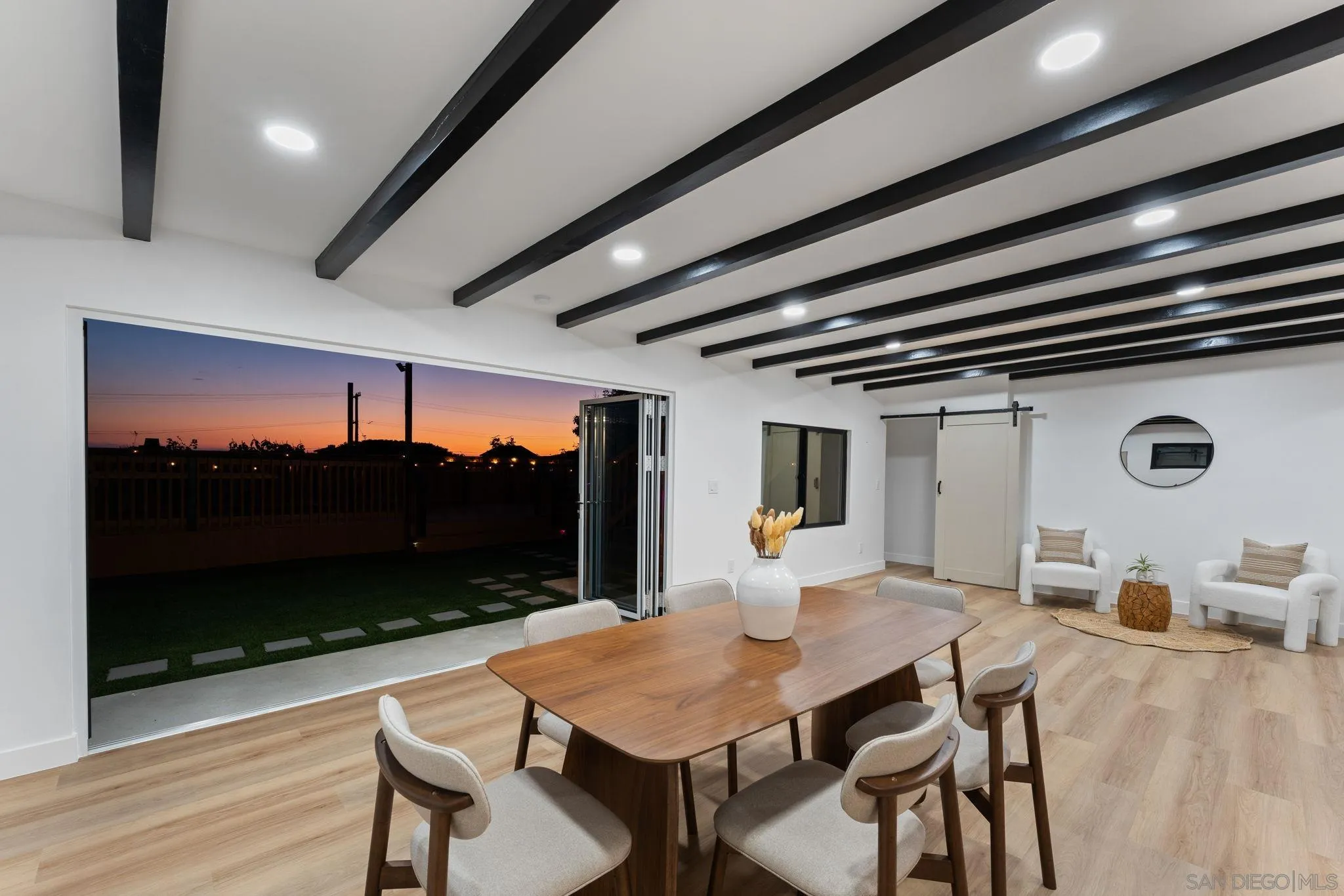 https://cdn.realtyfeed.com/cdn/127/250037265/62d42c0b712898d69f26b7a929db7dfe.webp