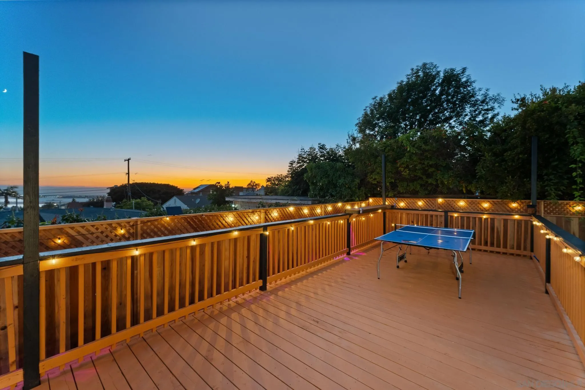 https://cdn.realtyfeed.com/cdn/127/250037265/729c4a9092576f192c9b52ff82045b78.webp