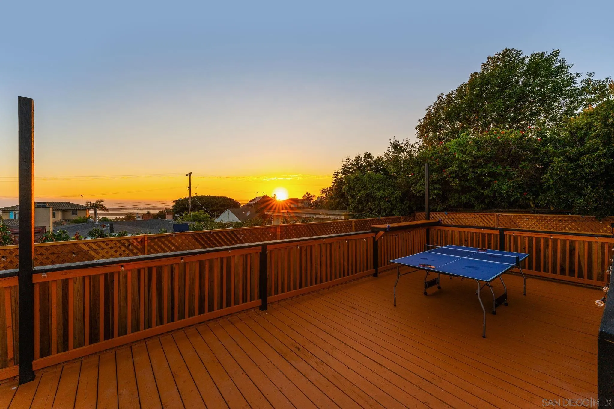 https://cdn.realtyfeed.com/cdn/127/250037265/cc7a23ae69851d1c219d16ef9fc0de8c.webp
