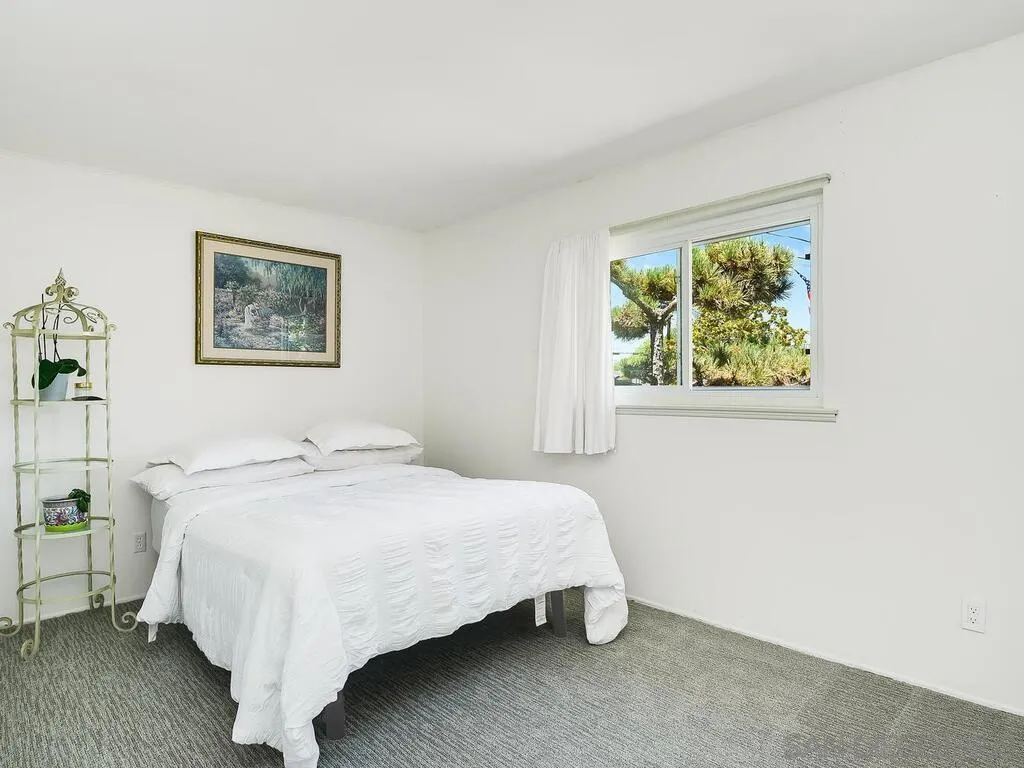 https://cdn.realtyfeed.com/cdn/127/250037267/25c076d82dffdfff93d2424960bae749.webp