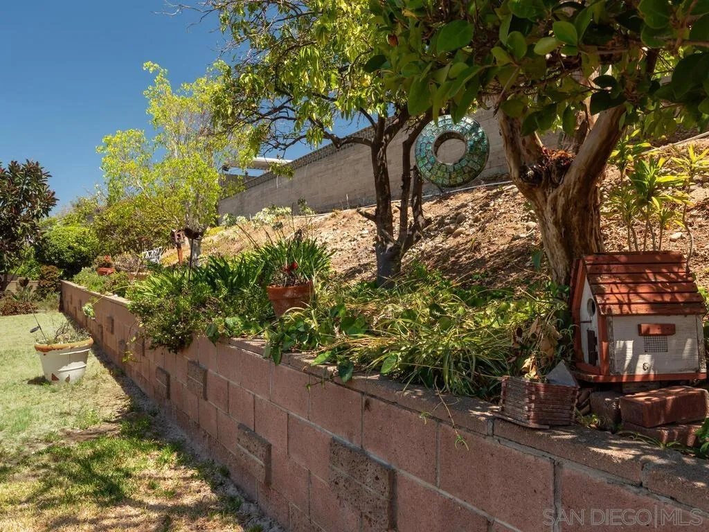 https://cdn.realtyfeed.com/cdn/127/250037267/9927ab372991d76ab8fc69ed8fd652f9.webp