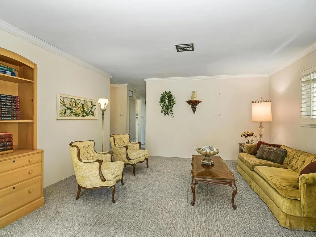https://cdn.realtyfeed.com/cdn/127/250037267/e7c7f80d86f827564d6008b0c3375992.webp