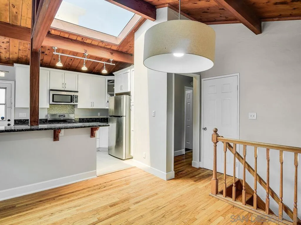 https://cdn.realtyfeed.com/cdn/127/250037268/3512b4b9ddb5abbb052a0f777597fe38.webp