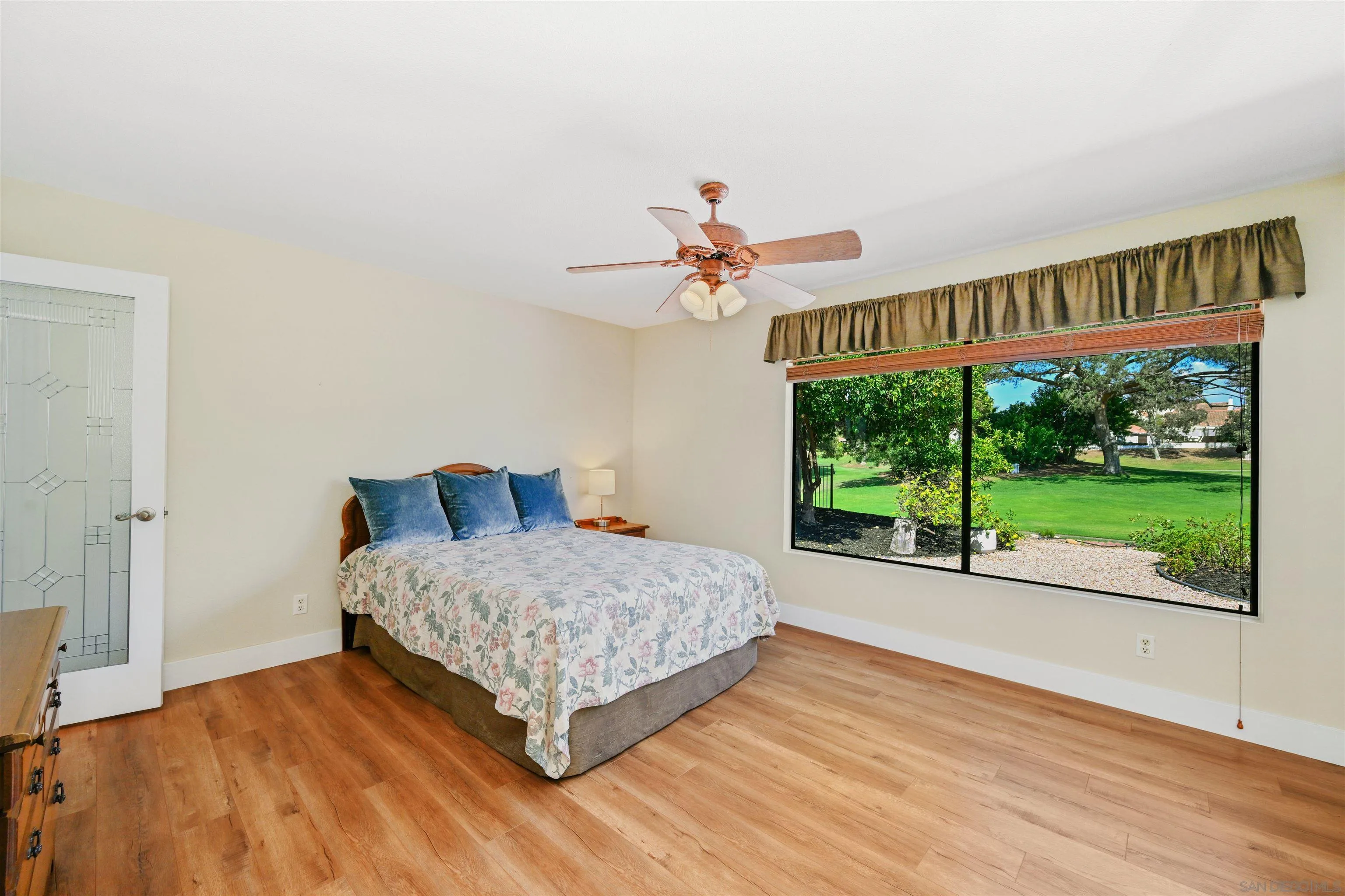 https://cdn.realtyfeed.com/cdn/127/250037269/4411aa666cb193a1d24a42b96f5d27cc.webp