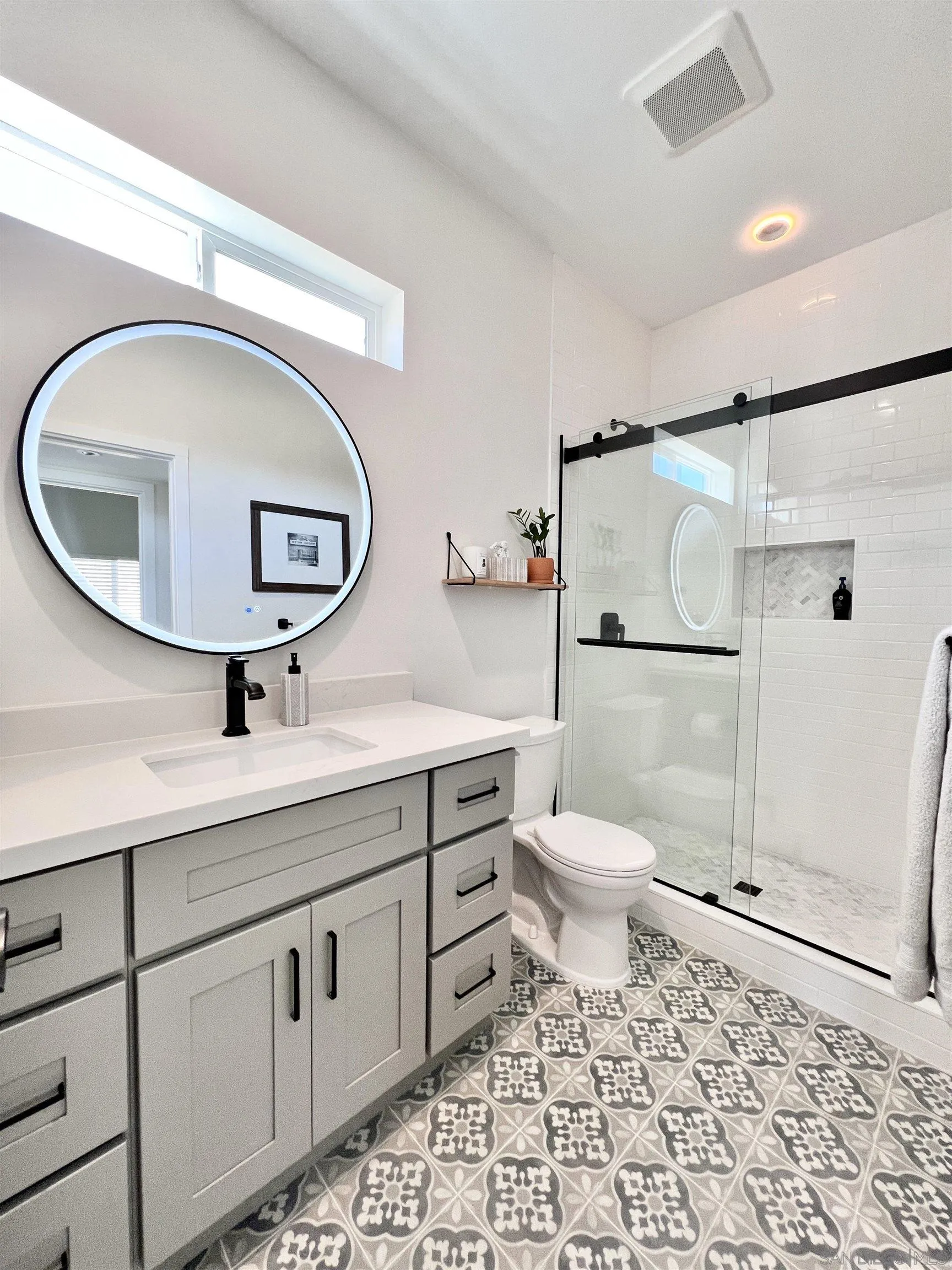 https://cdn.realtyfeed.com/cdn/127/250037270/5bd764f2d329eab0ba95b9b31ca87e64.webp