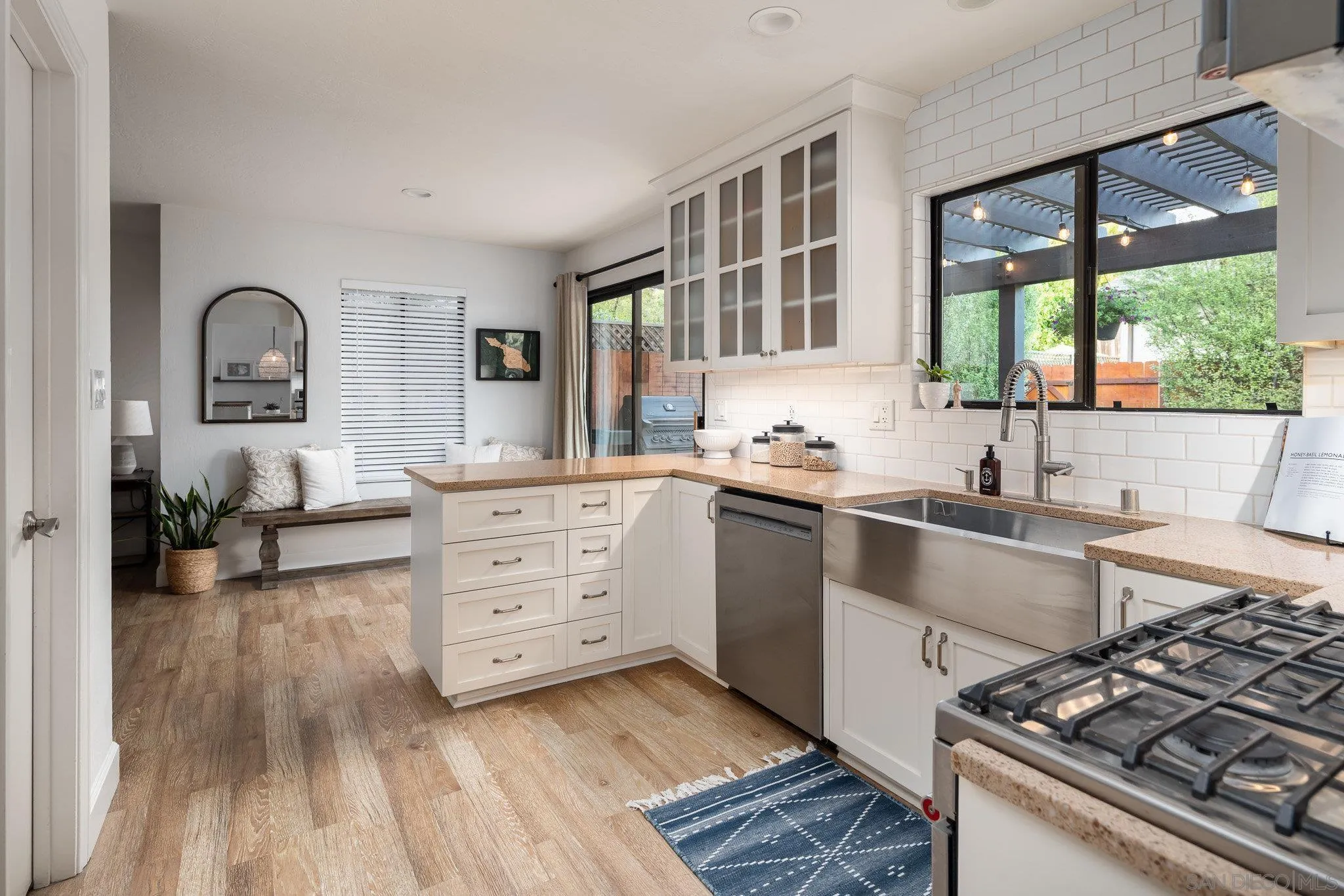 https://cdn.realtyfeed.com/cdn/127/250037270/83acbc2bb3355d0cddd5646aad997f9d.webp