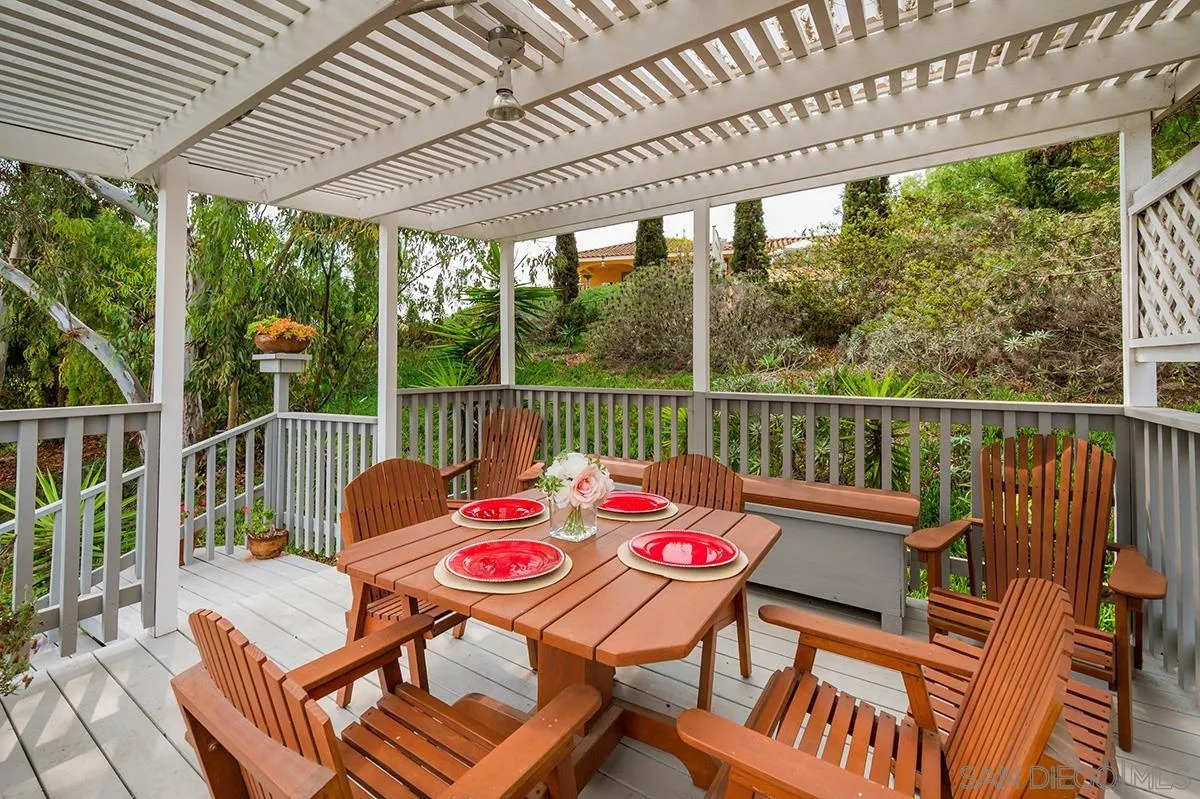 https://cdn.realtyfeed.com/cdn/127/250037279/a415f49a335deb8753da81f04d17c9c6.webp