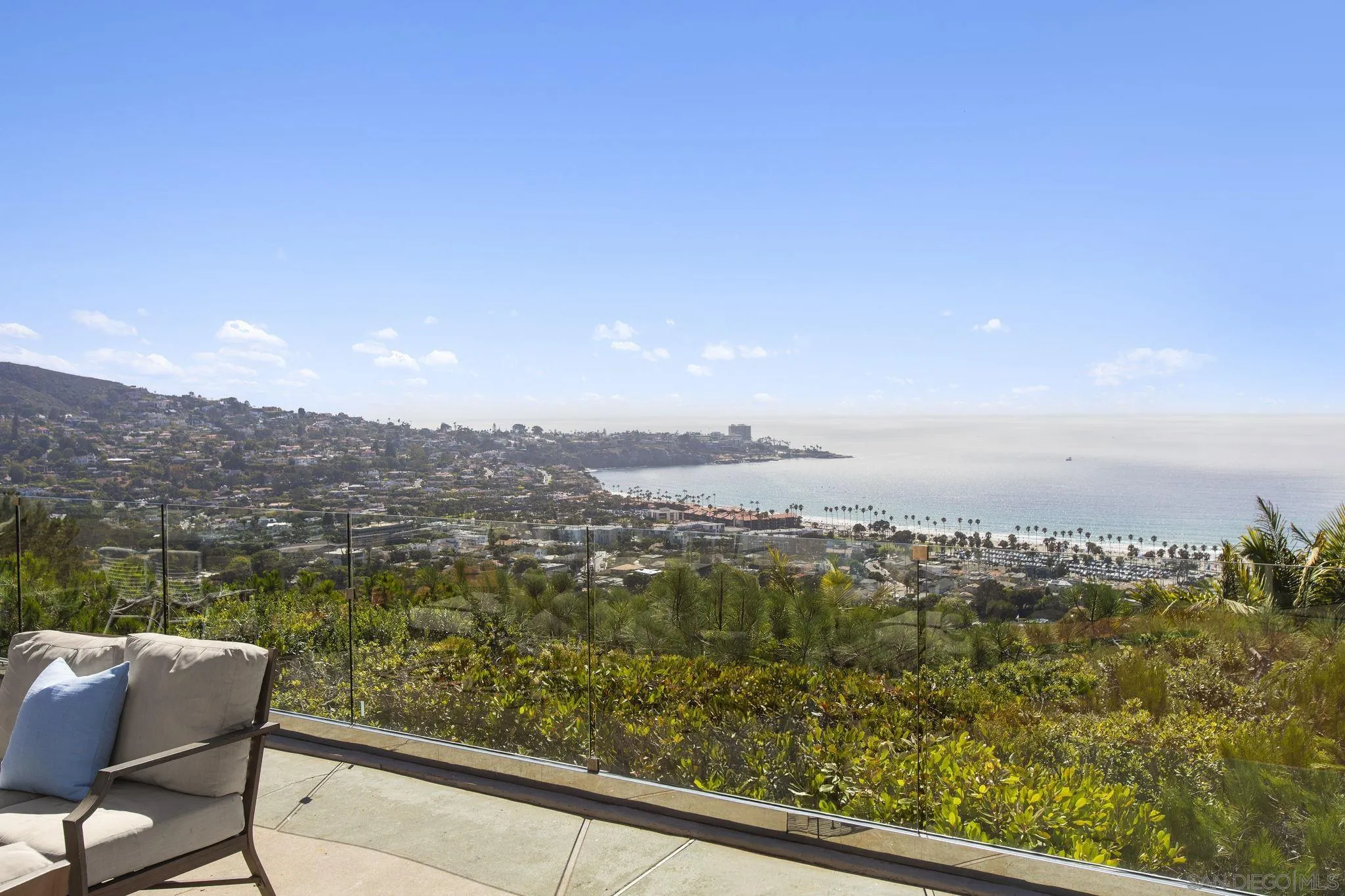 https://cdn.realtyfeed.com/cdn/127/250037283/2e2b0566391c5fdd4664e64fa57a3165.webp