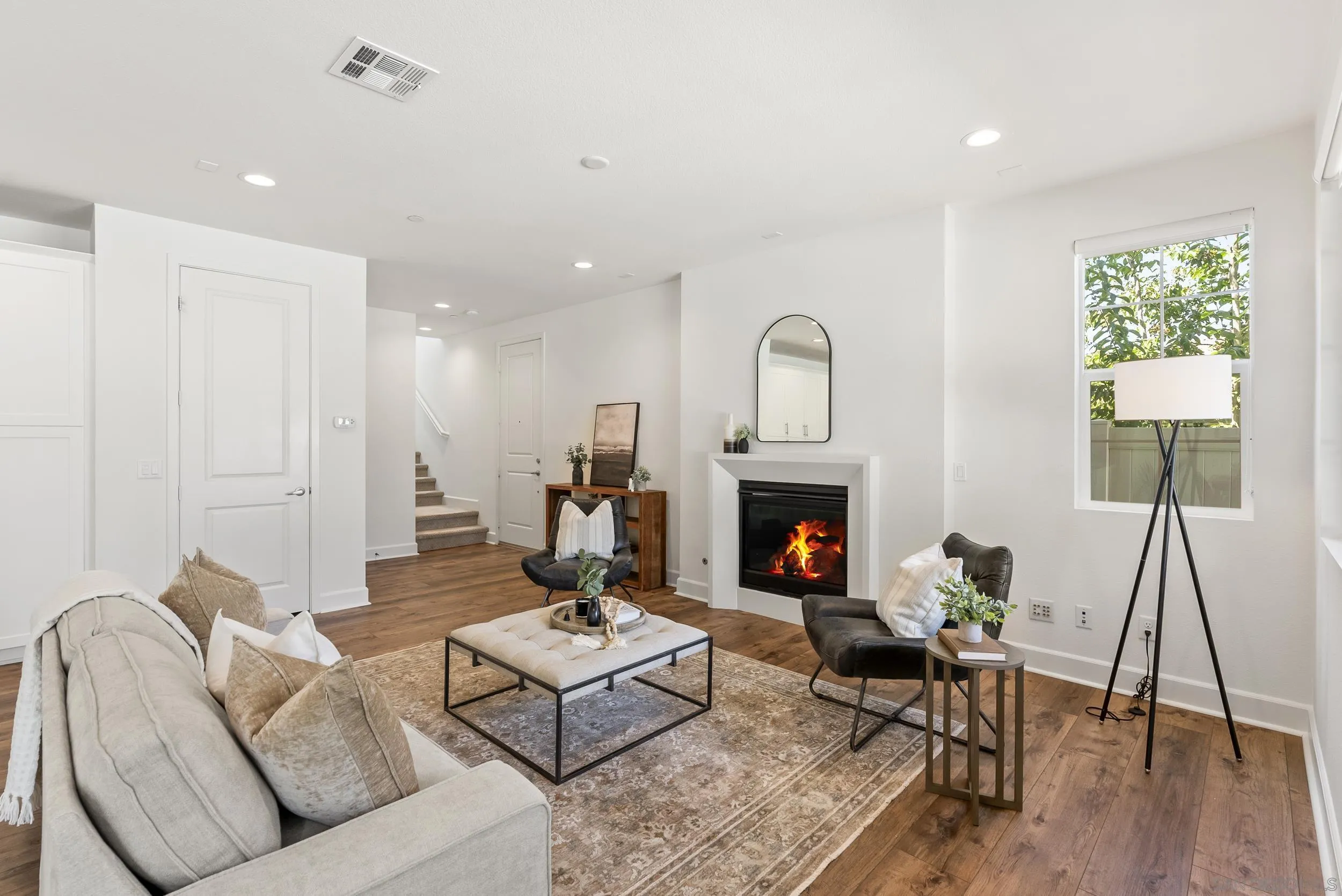 Photo #6: 250037286 Listing 