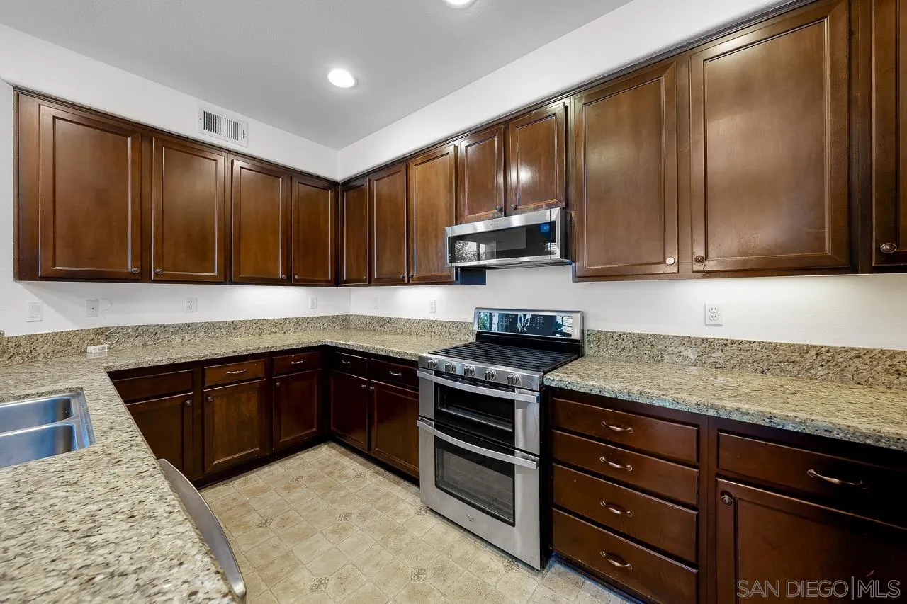 Photo #6: 250037293 Listing 