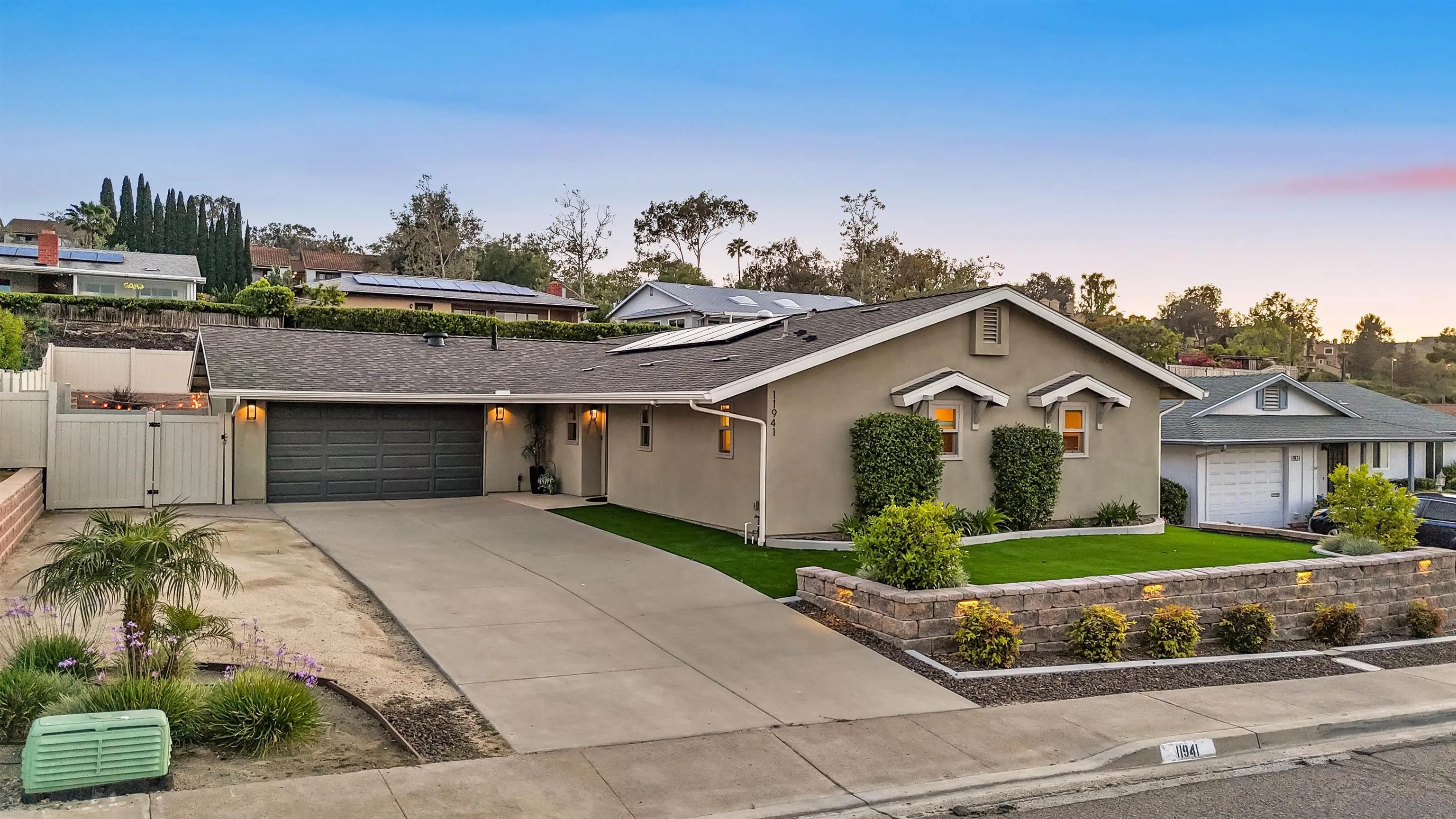 https://cdn.realtyfeed.com/cdn/127/250037297/358c696da5ce58b4360bc9d102913c50.webp