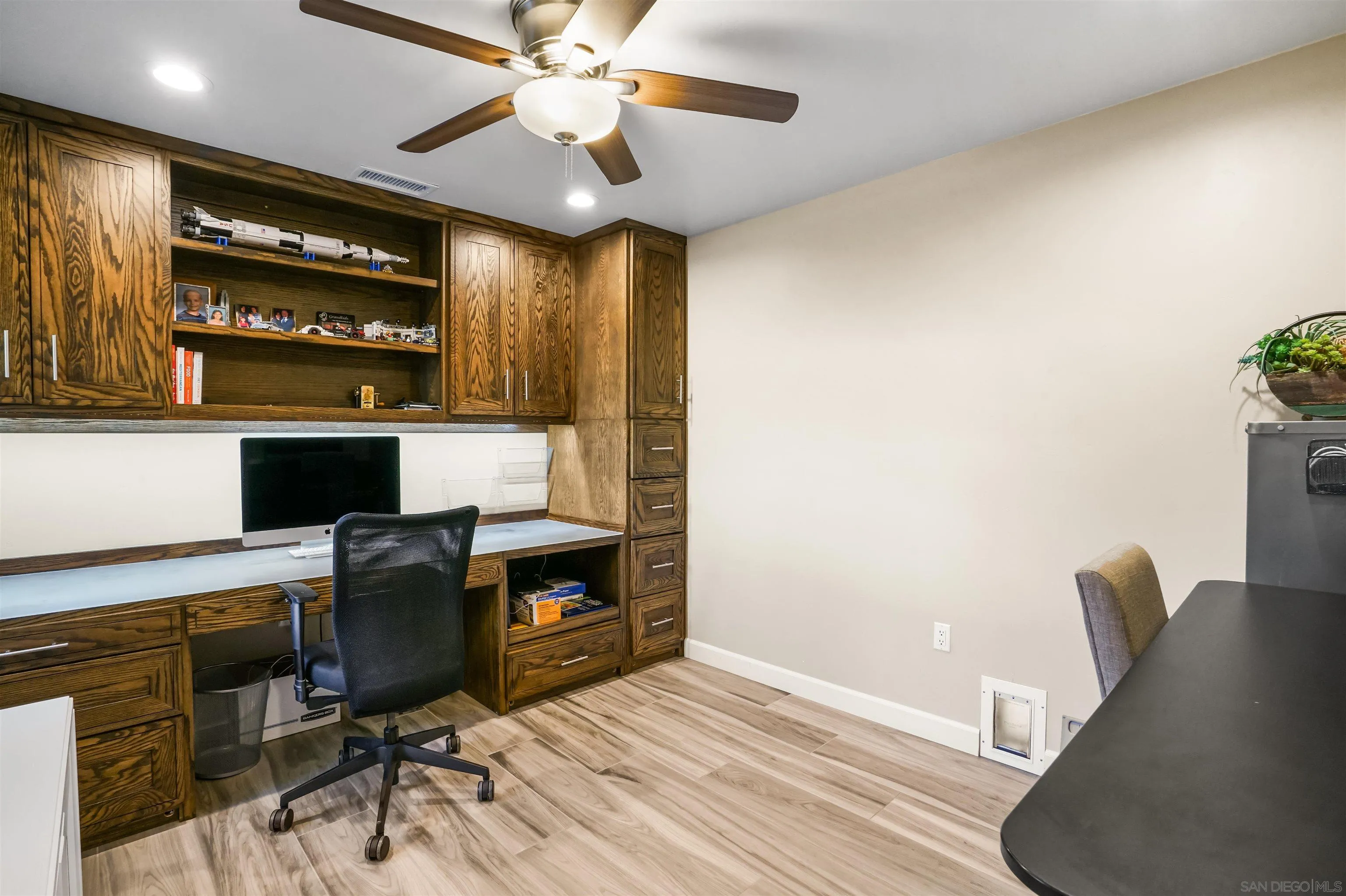 https://cdn.realtyfeed.com/cdn/127/250037297/4f5afdb533522f3a25f7da710280b218.webp
