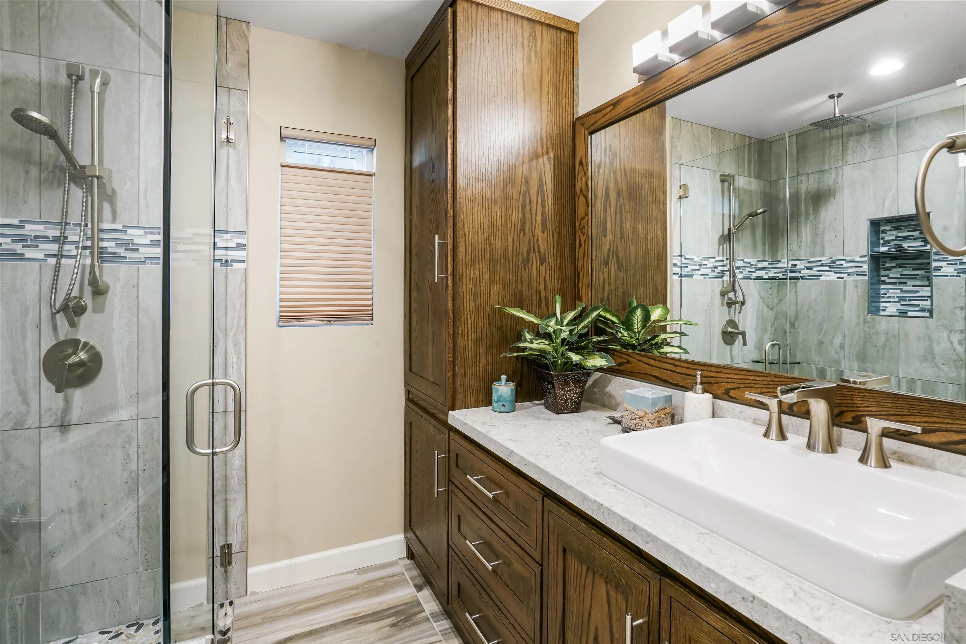 https://cdn.realtyfeed.com/cdn/127/250037297/d29d91c0871f309a156064a56206a159.webp