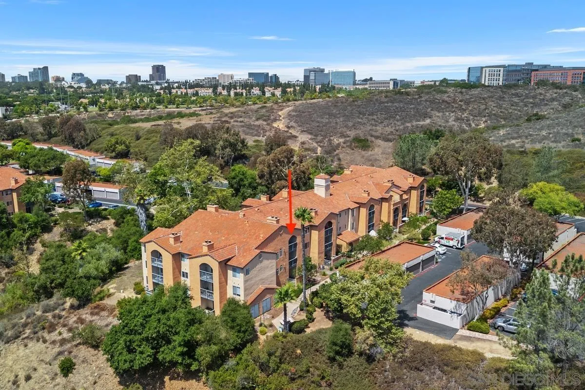 https://cdn.realtyfeed.com/cdn/127/250037299/ce6bb293f61c4615b8bf746f960c34fc.webp