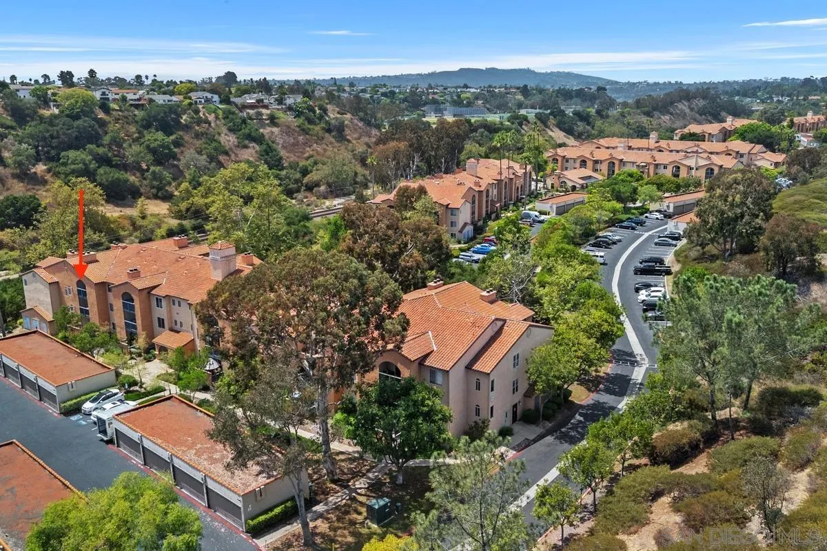 https://cdn.realtyfeed.com/cdn/127/250037299/ff95ff4371f2b5a3d2dc77efbac9a1c7.webp