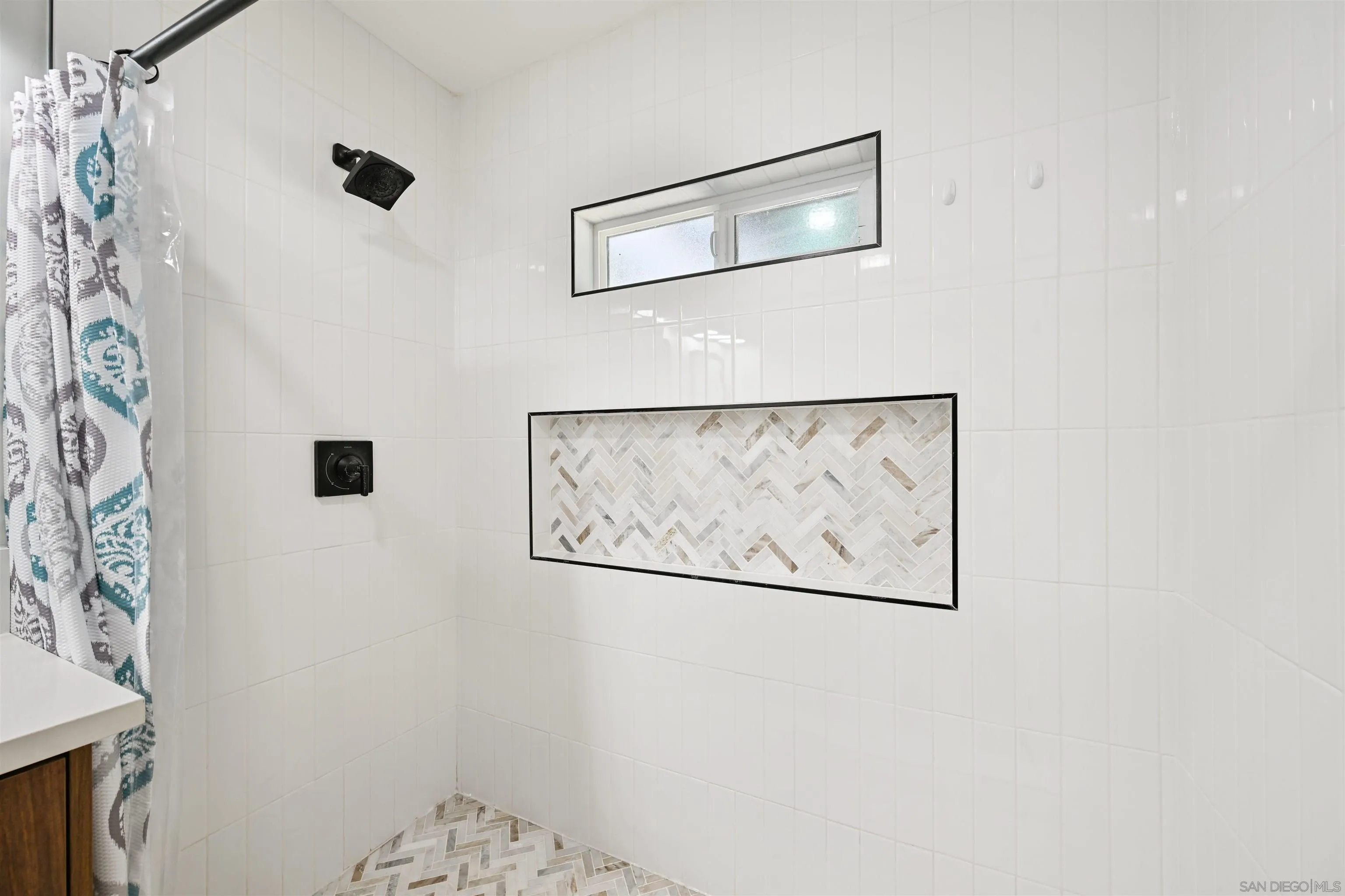 https://cdn.realtyfeed.com/cdn/127/250037300/5797edb59110b98c20d95dd56f0e6e61.webp