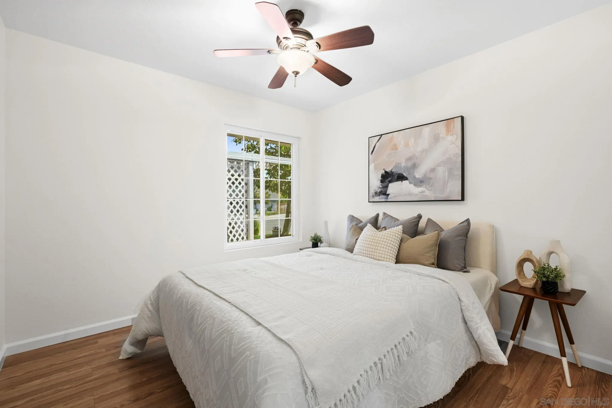 https://cdn.realtyfeed.com/cdn/127/250037303/16ada8576ddb143bccf6e7841bf861b3.webp