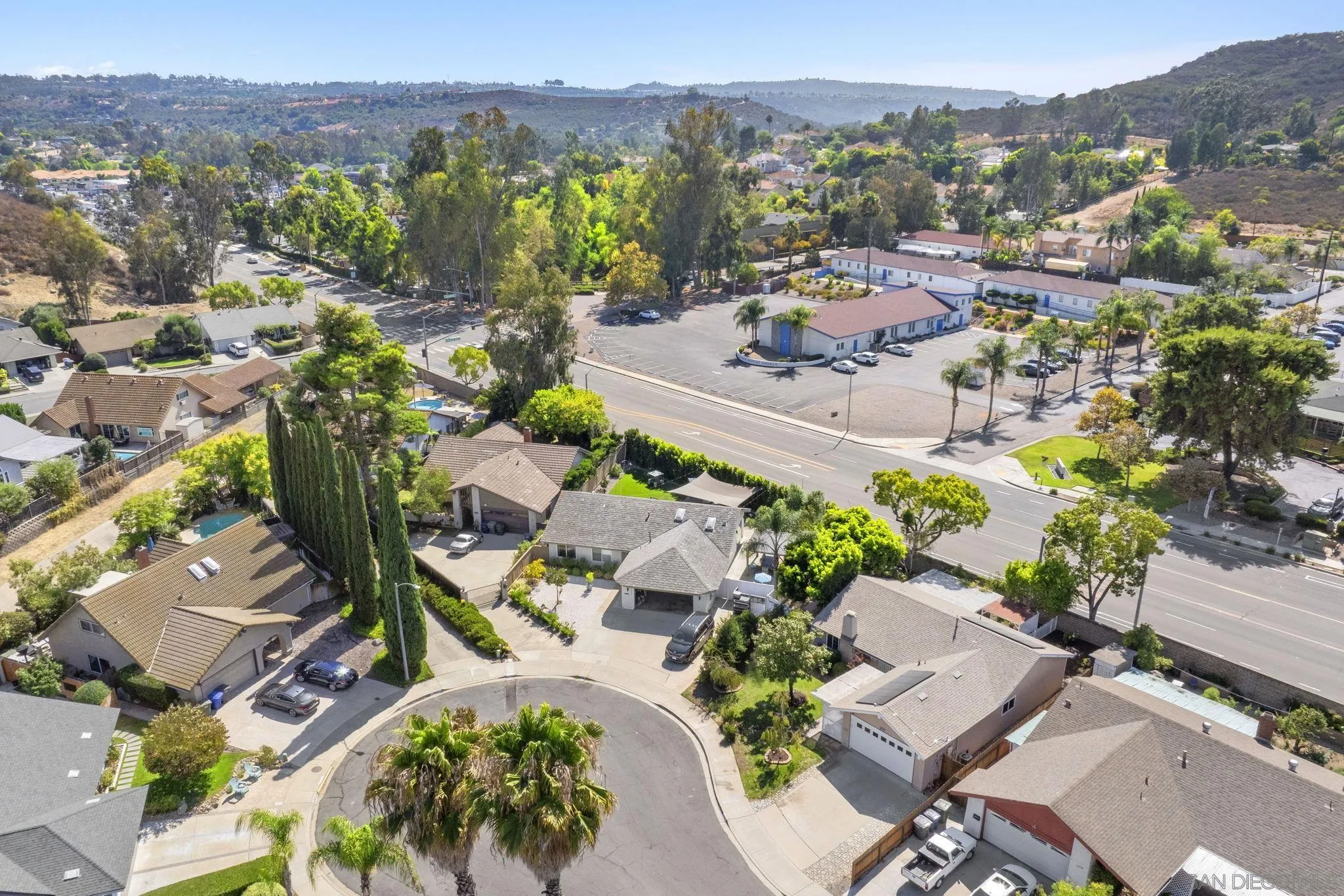 https://cdn.realtyfeed.com/cdn/127/250037303/1f1d01a967f2abe38a57bdcd726bfc95.webp