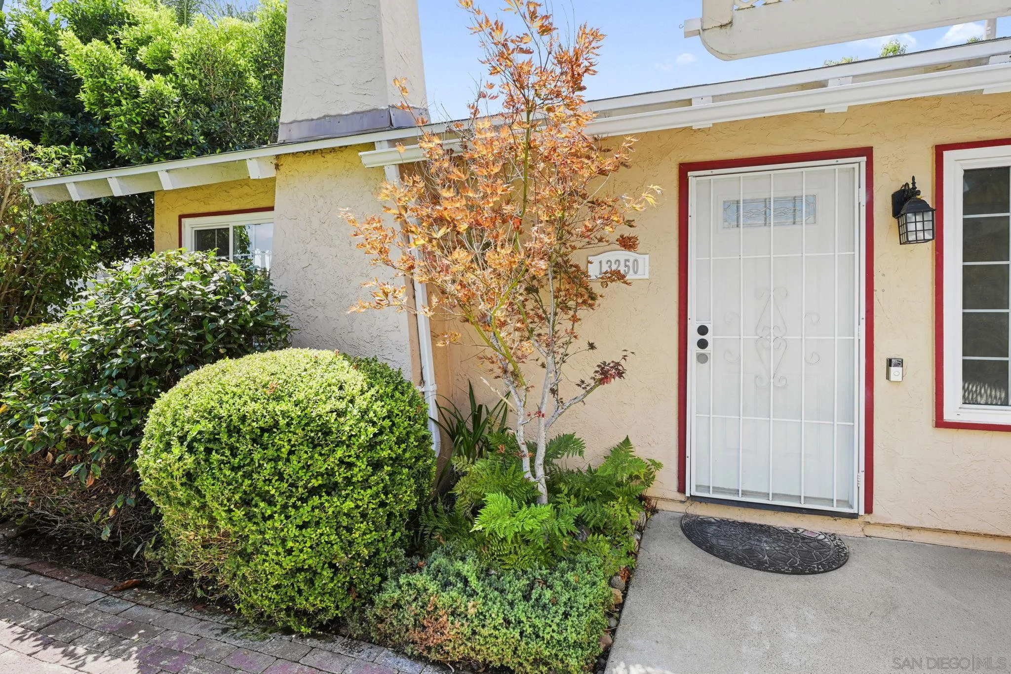 https://cdn.realtyfeed.com/cdn/127/250037303/3d6a4011464c1c14ea81d640eade3b3b.webp