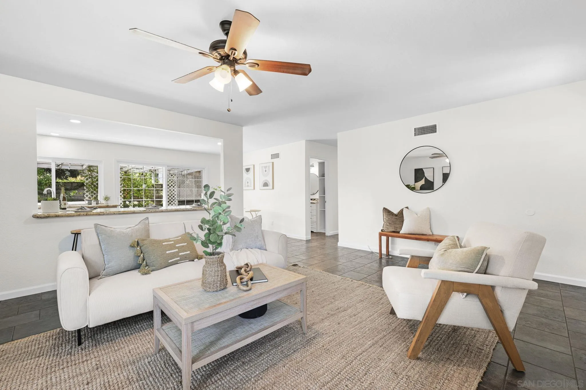 https://cdn.realtyfeed.com/cdn/127/250037303/ce4f9e599e9823be73b616c03f37290c.webp