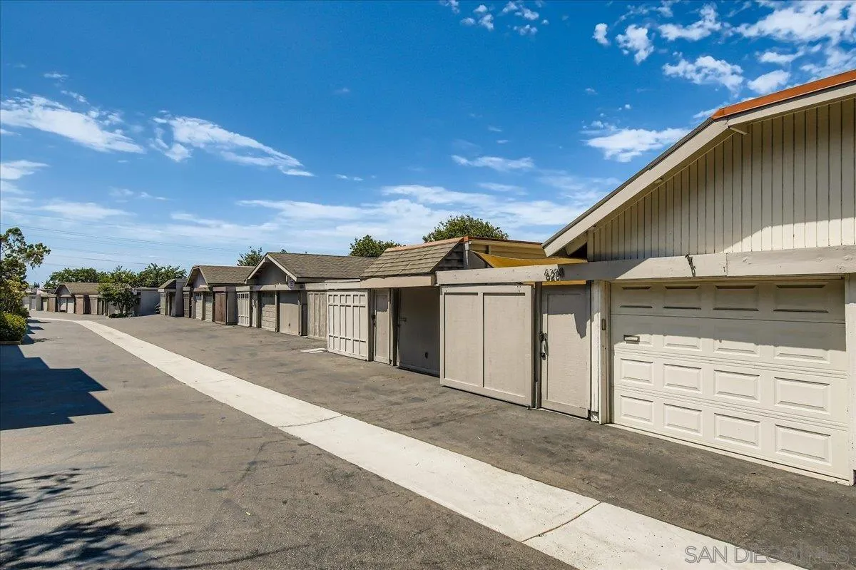 https://cdn.realtyfeed.com/cdn/127/250037305/0b735992c81672413dd64d647da8ba36.webp