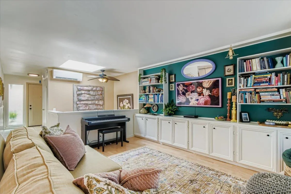 https://cdn.realtyfeed.com/cdn/127/250037305/aa96e6856370b495348fc52ecdc45f9e.webp