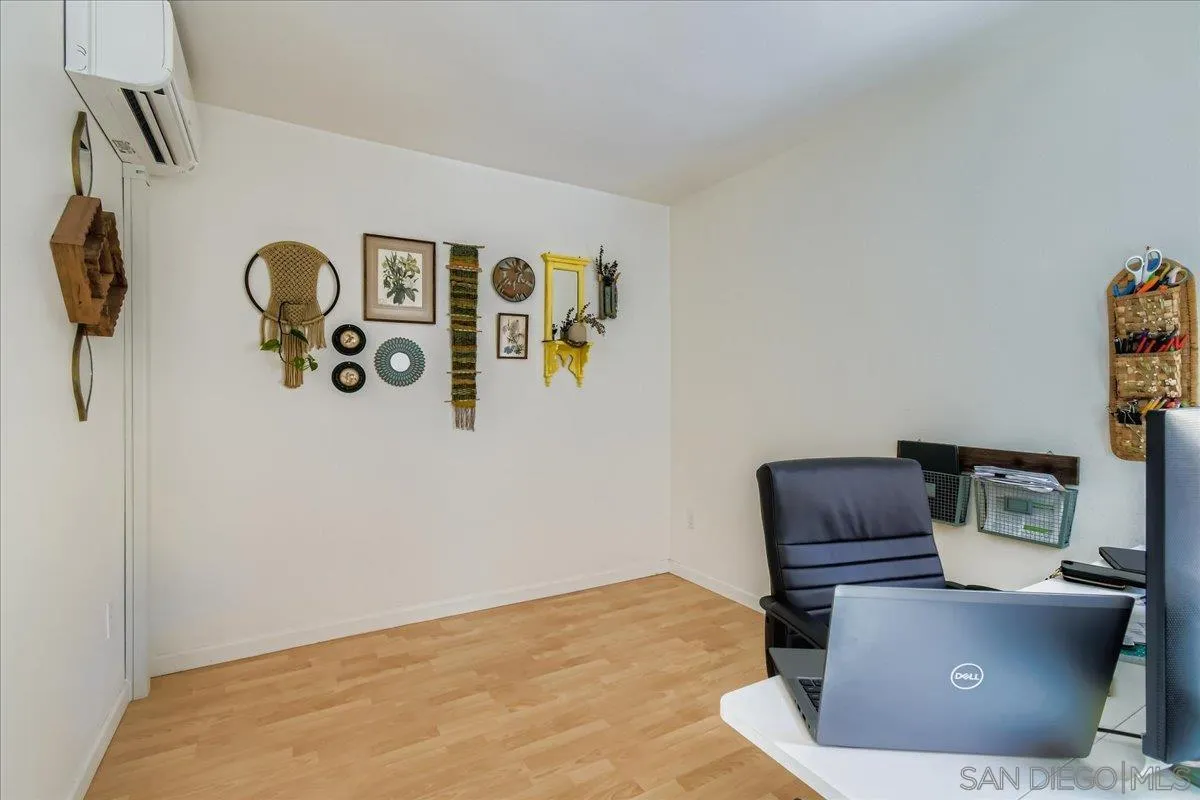https://cdn.realtyfeed.com/cdn/127/250037305/ec5cc04b34a2d63a79829b939040a296.webp