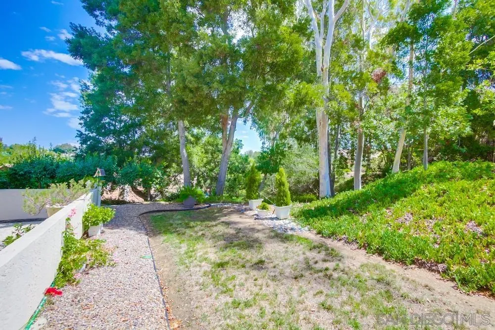 https://cdn.realtyfeed.com/cdn/127/250037308/382fefddf17980047ebe9b20b7abd09f.webp