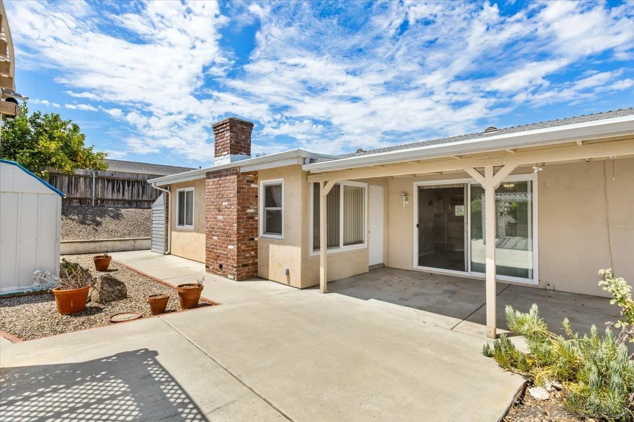 https://cdn.realtyfeed.com/cdn/127/250037311/2276bf042ff8908a81470232dd55a880.webp