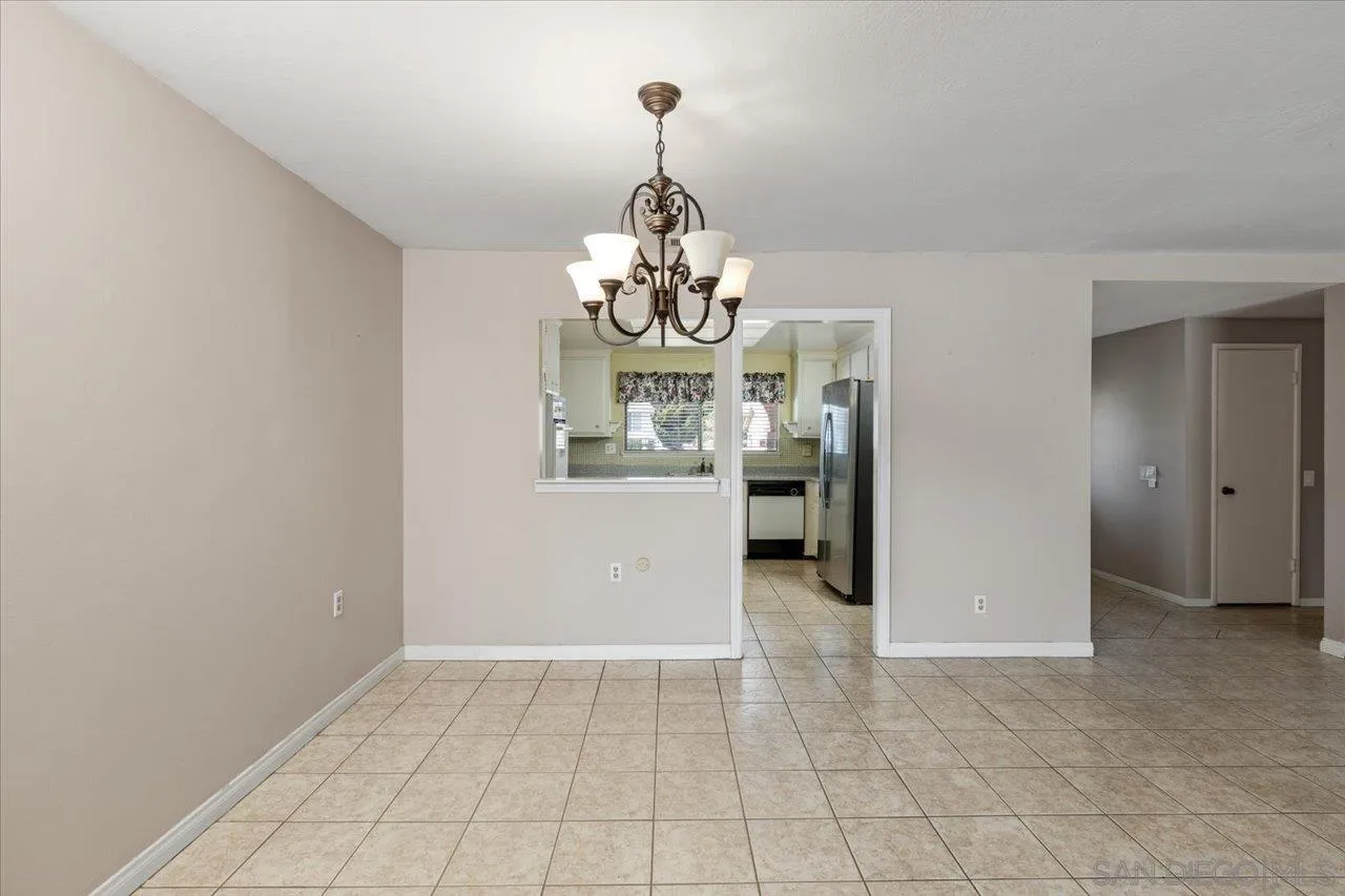 https://cdn.realtyfeed.com/cdn/127/250037311/99b6704c8de714f3c7e4143b5d94f0fd.webp