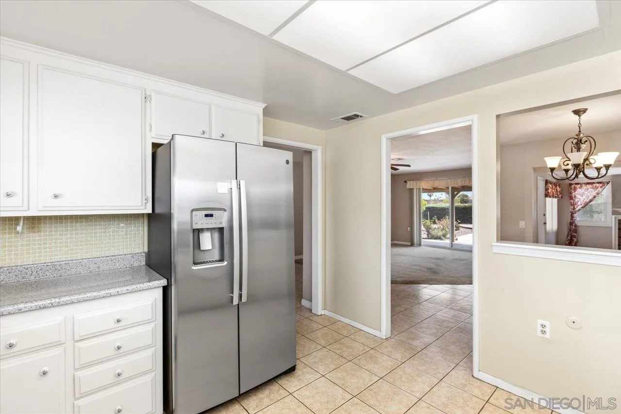 https://cdn.realtyfeed.com/cdn/127/250037311/ab1df4bc7dbf59480c90089728715fe5.webp