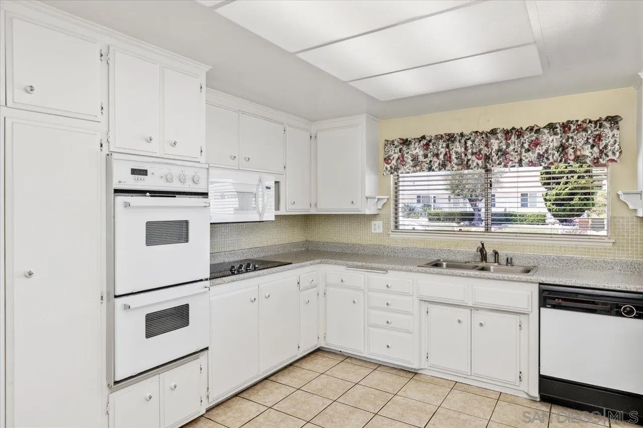 https://cdn.realtyfeed.com/cdn/127/250037311/b62c3a1c6932e6bcf00549099ef2cf50.webp