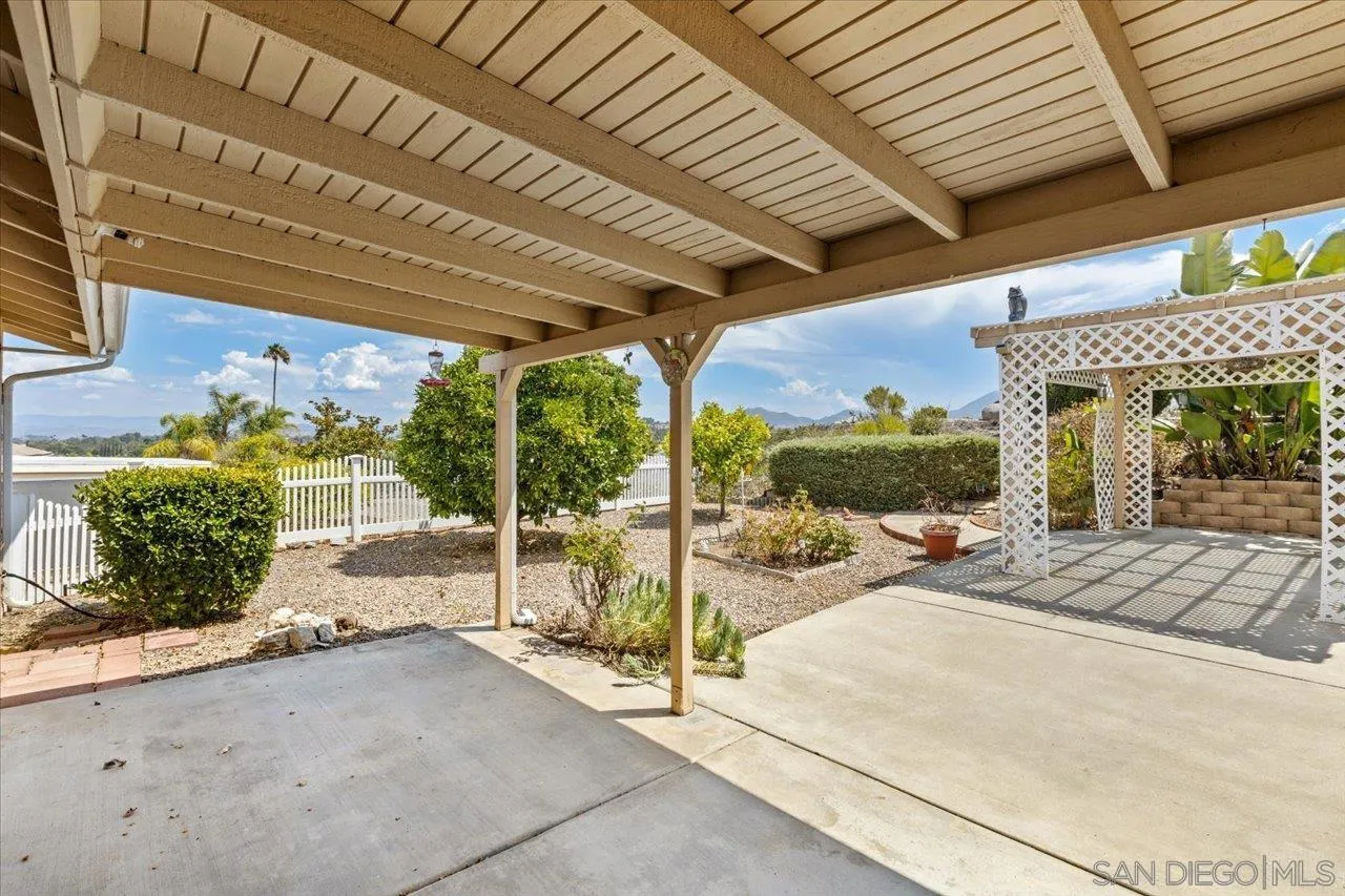 https://cdn.realtyfeed.com/cdn/127/250037311/d44780a263e78b5a5e0e0f6219ac3d0f.webp