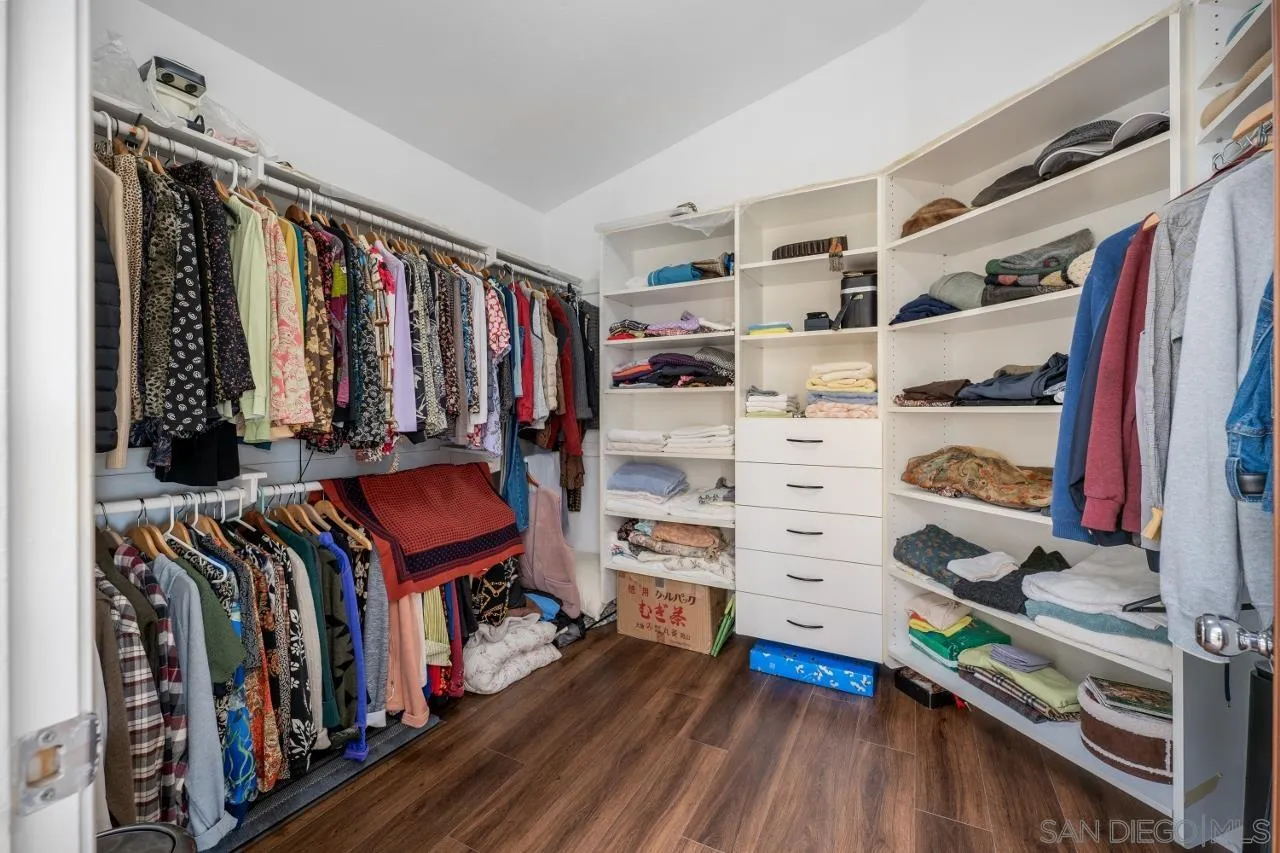 https://cdn.realtyfeed.com/cdn/127/250037312/473f60d20a4f8720b08dd4d3ba595592.webp