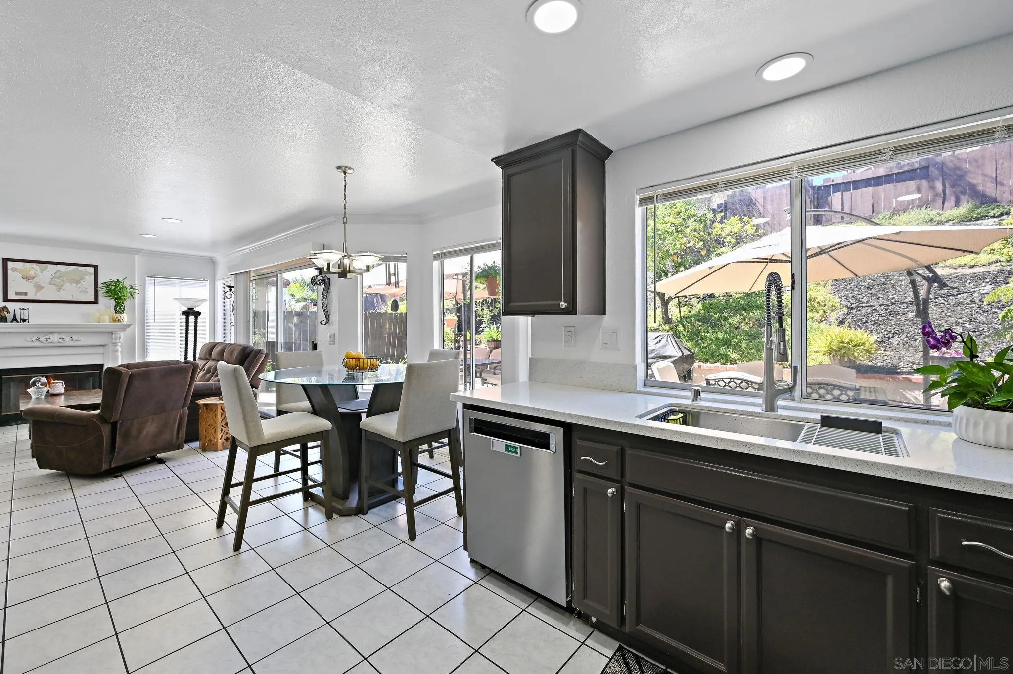 https://cdn.realtyfeed.com/cdn/127/250037313/1bd2a2aaa3f2f145c3ad4a1ab72b780a.webp