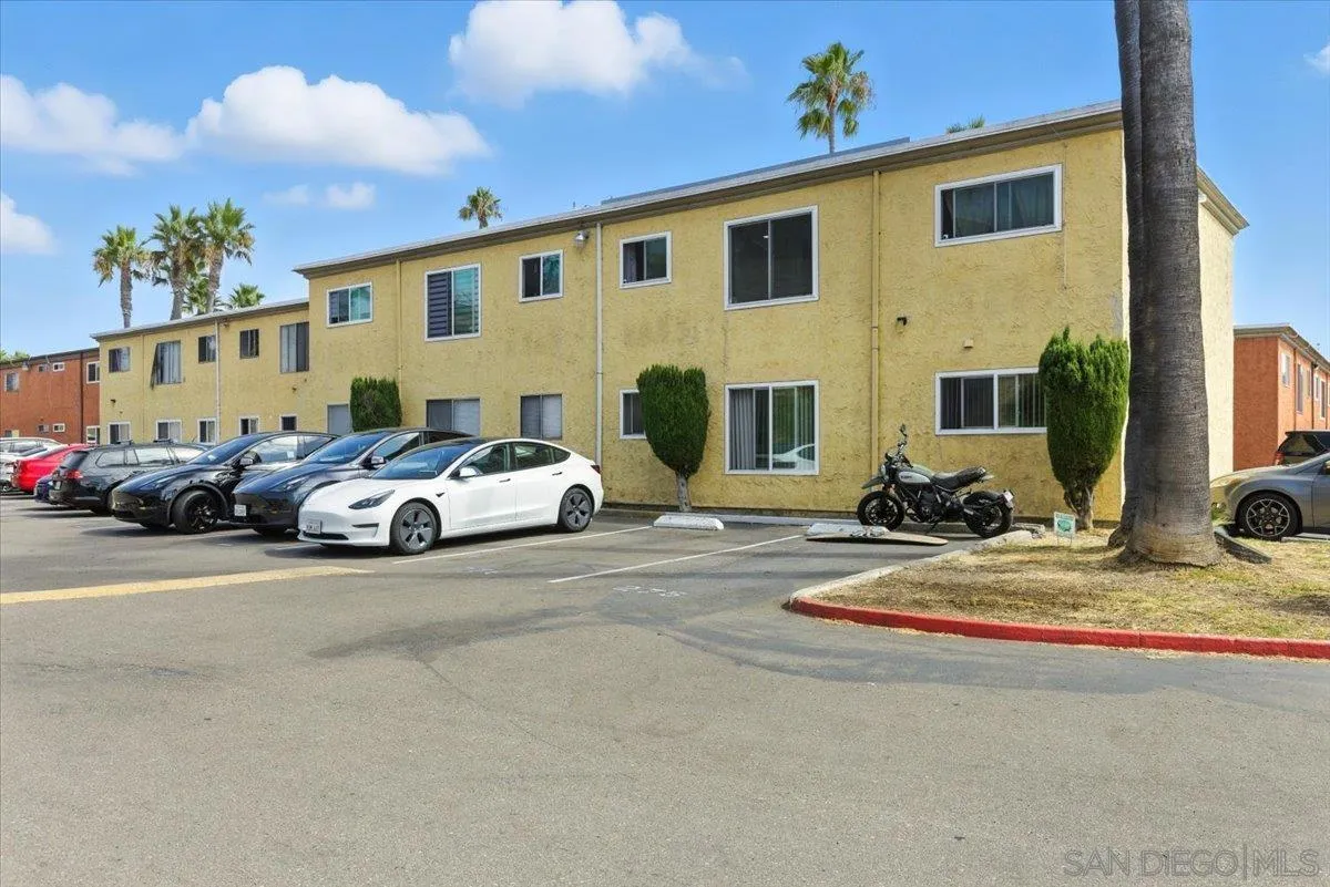 https://cdn.realtyfeed.com/cdn/127/250037314/c3ea677bdd06e2952db2d292a1f54598.webp