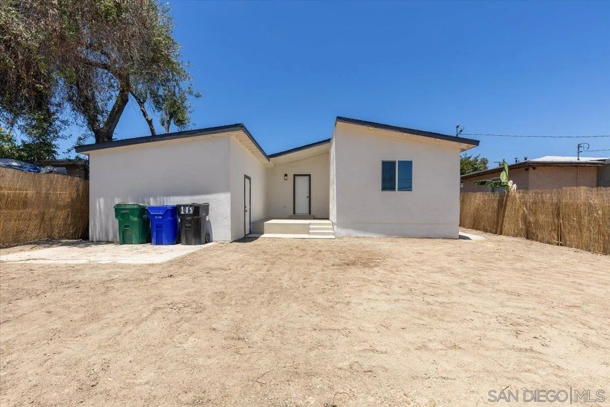 https://cdn.realtyfeed.com/cdn/127/250037315/2405a64073270a57ef4dd0e22a4aa65e.webp