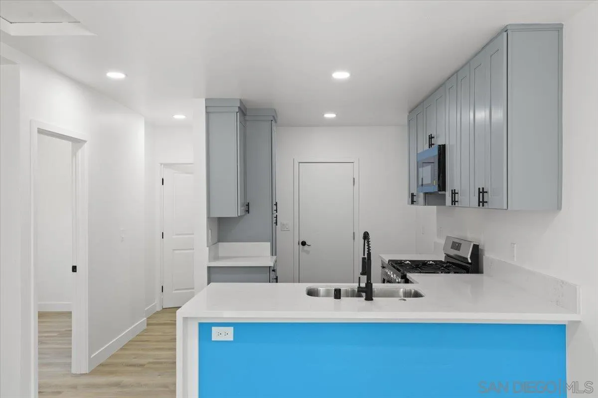 https://cdn.realtyfeed.com/cdn/127/250037315/a1e25381cd0a534974fc6b409664121a.webp