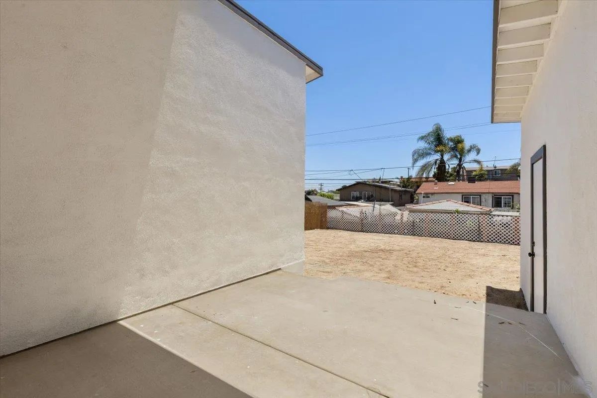 https://cdn.realtyfeed.com/cdn/127/250037315/c57480e0ab78d30a864cc44d8c21a1d2.webp